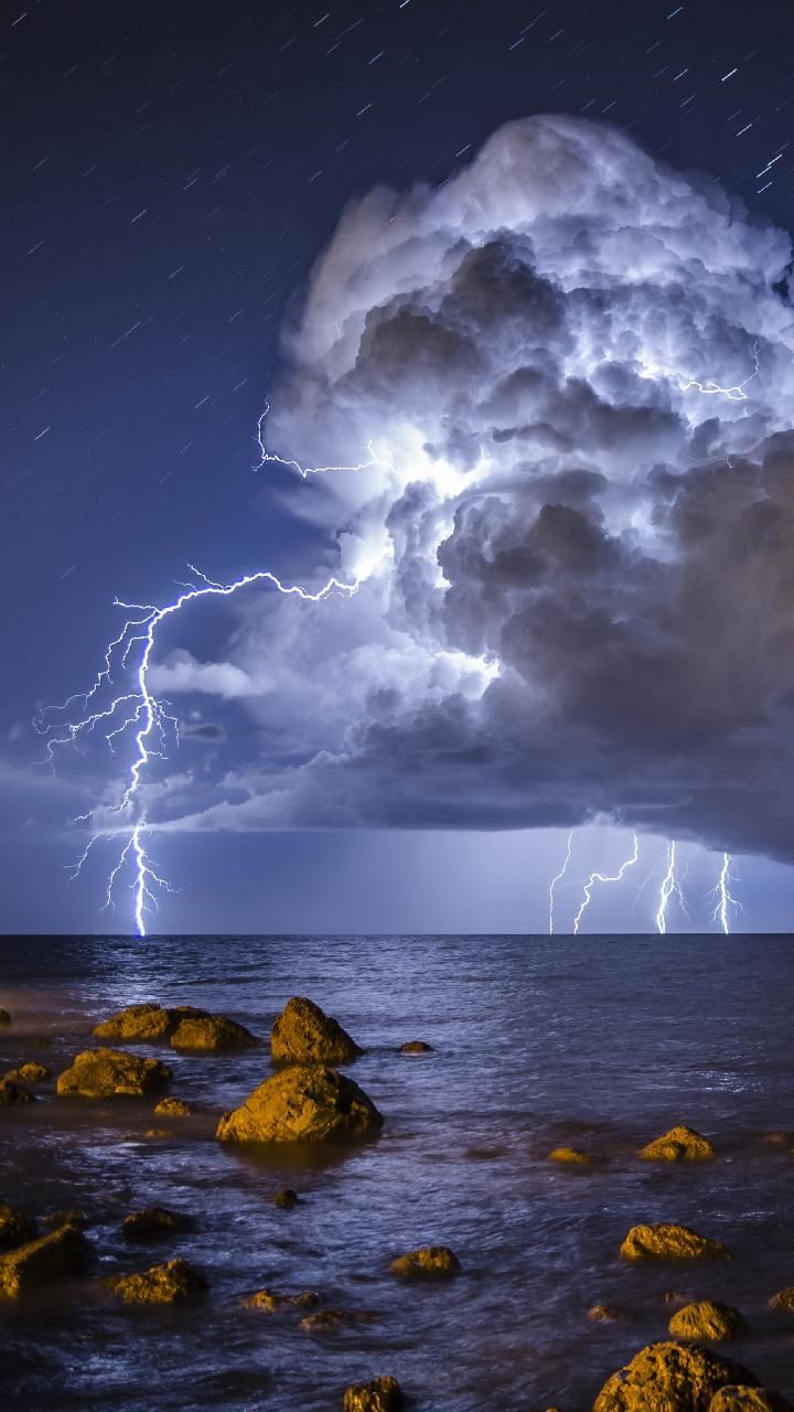 Fulmine tempesta mare notte, 720x1280 Full HD Verticale, iPhone