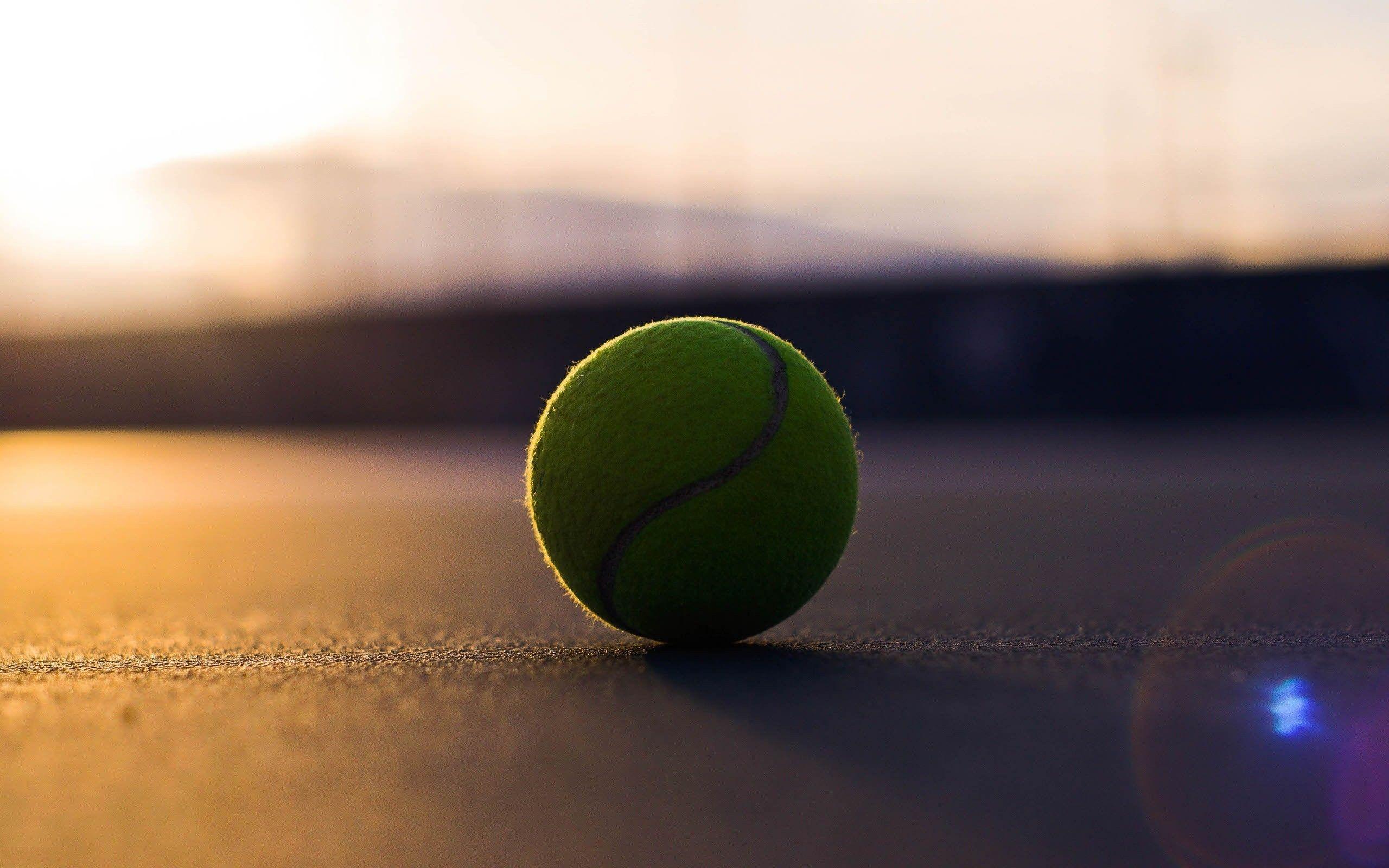Pallina da tennis al tramonto, 2560x1600 2K+, MacBook Pro