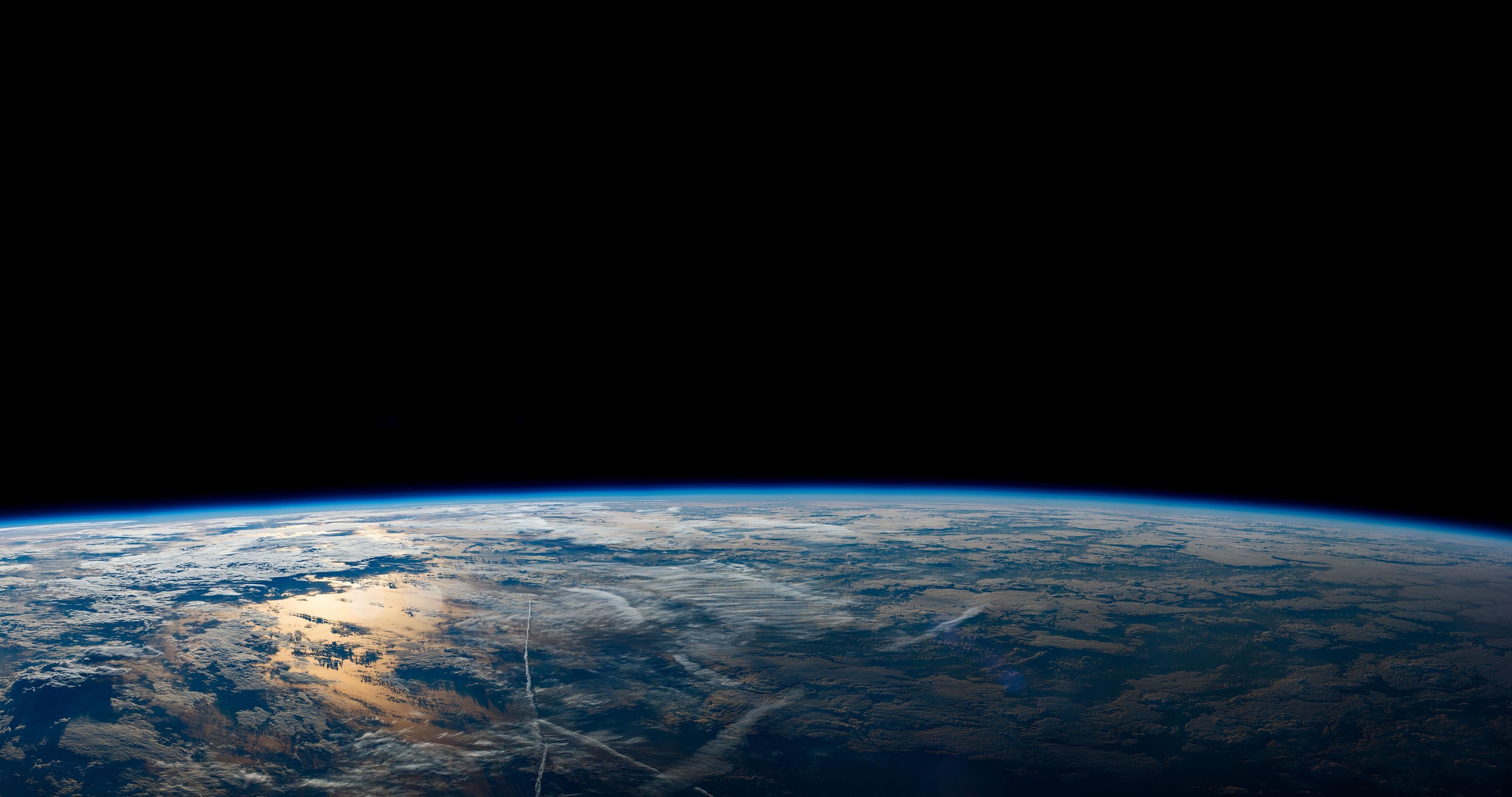 Orizzonte terrestre dallo spazio, 4096x2160 4K Ultra HD, Monitor 4K