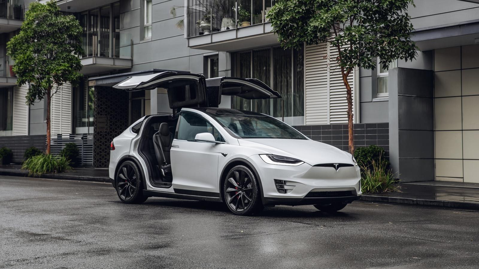 Tesla Model X bianca, 1600x900 HD Ready, Desktop