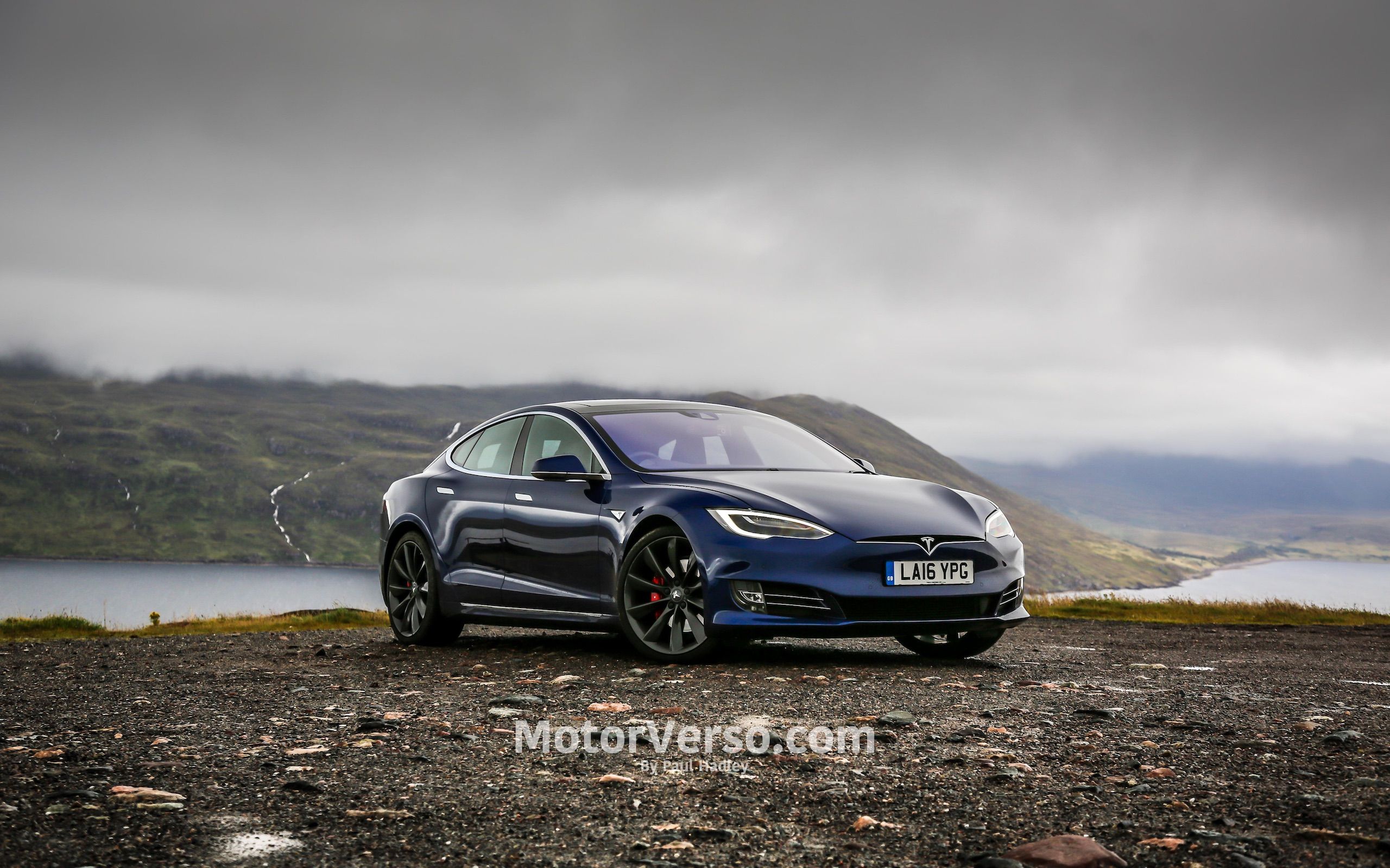 Tesla Model S blu scuro, 2560x1600 WQXGA, Desktop