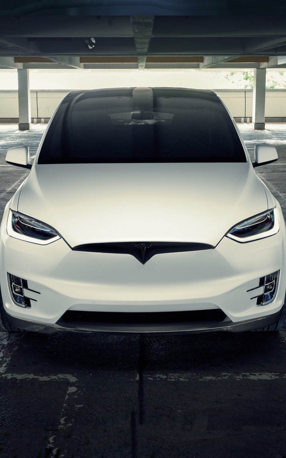 Tesla Model X bianca frontale, 950x1520 Verticale, Telefono