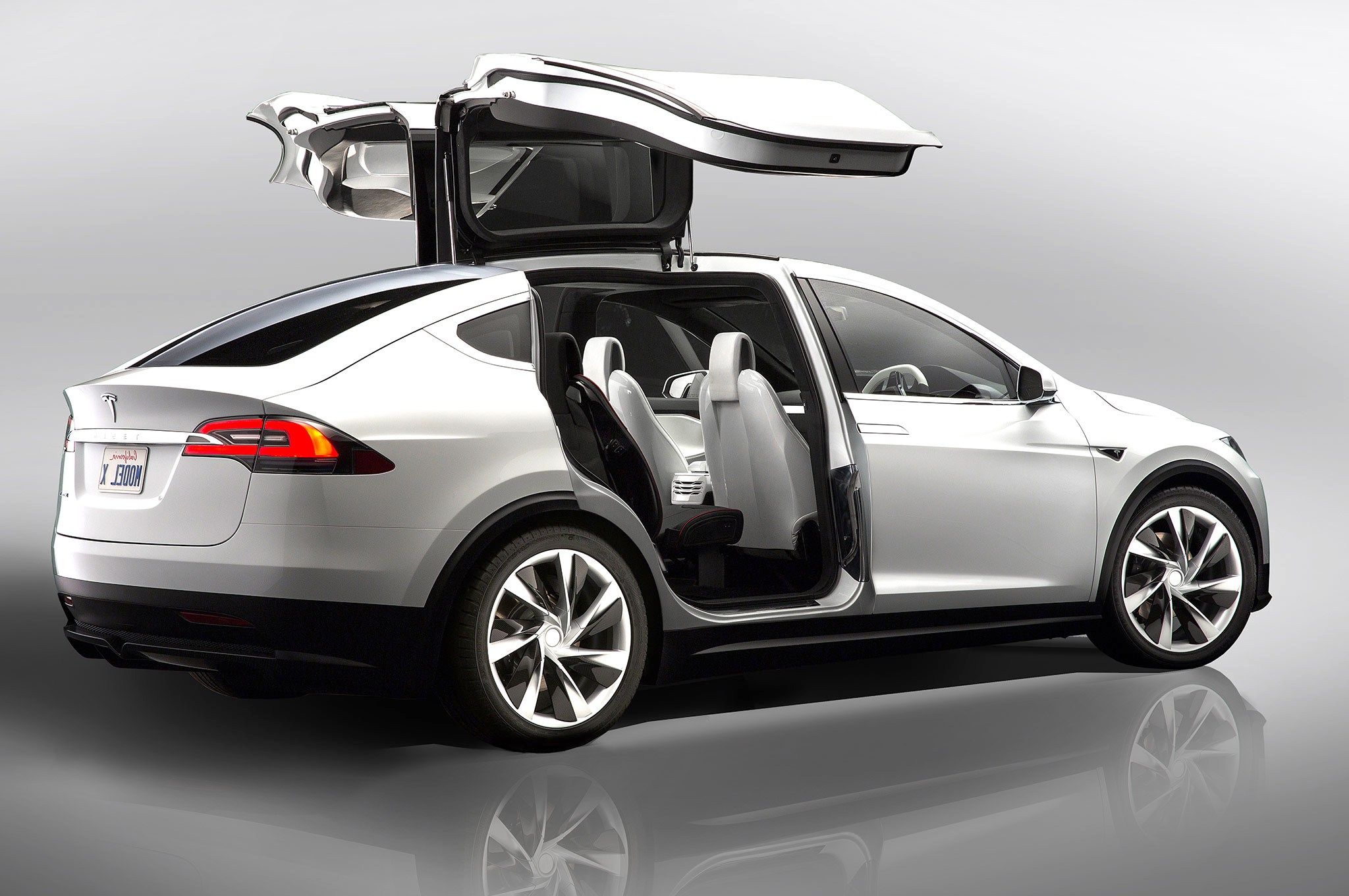 Tesla Model X portiere aperte, 2048x1360 Hi-Res, PC Desktop