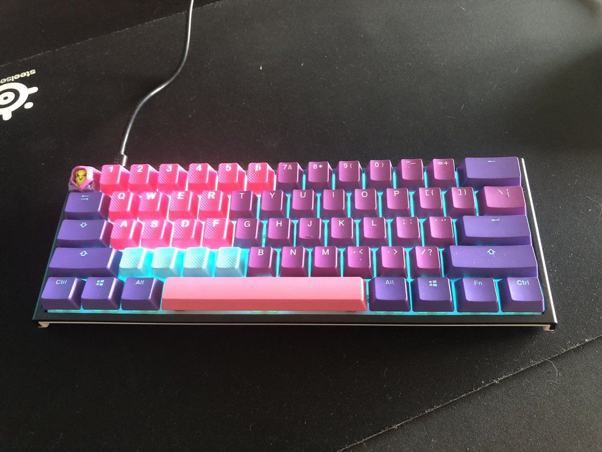 Tastiera meccanica RGB colorata, 1200x900 HD, PC