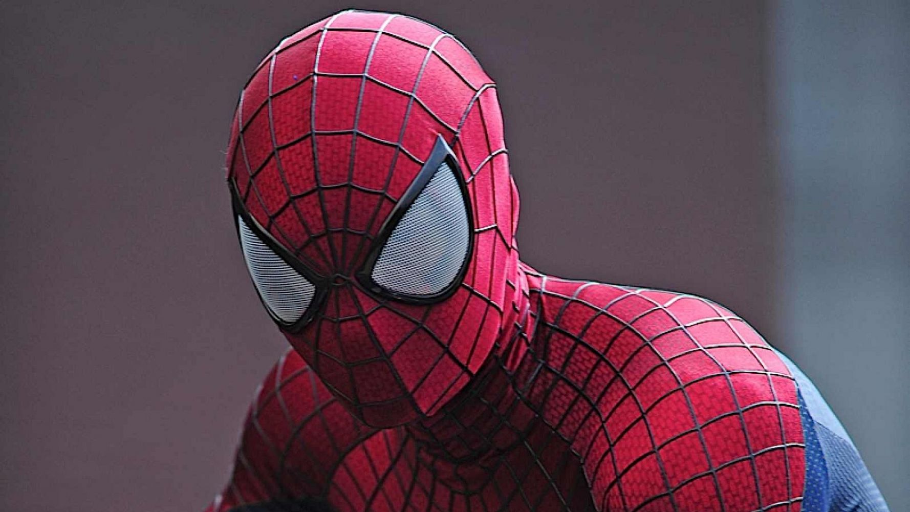 Spider-Man maschera rossa primo piano, 1778x1000 HD Ready, Desktop