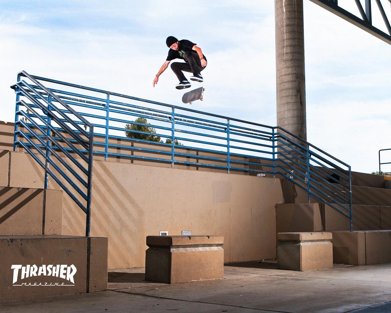 Skater salta ringhiera Thrasher, 1280x1024 720p, Laptop