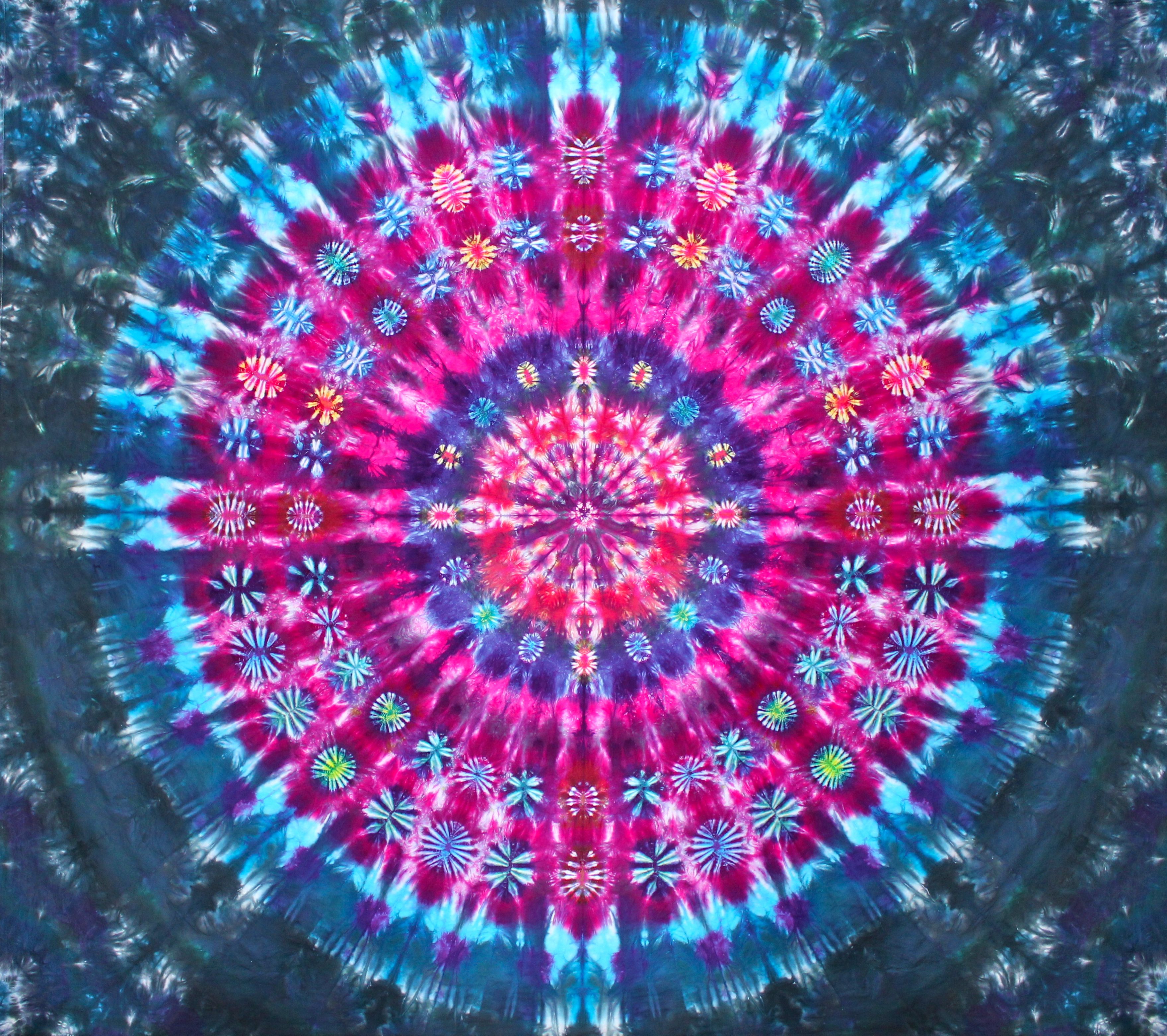 Mandala tie-dye rosa blu, 3517x3121 2K+, Desktop