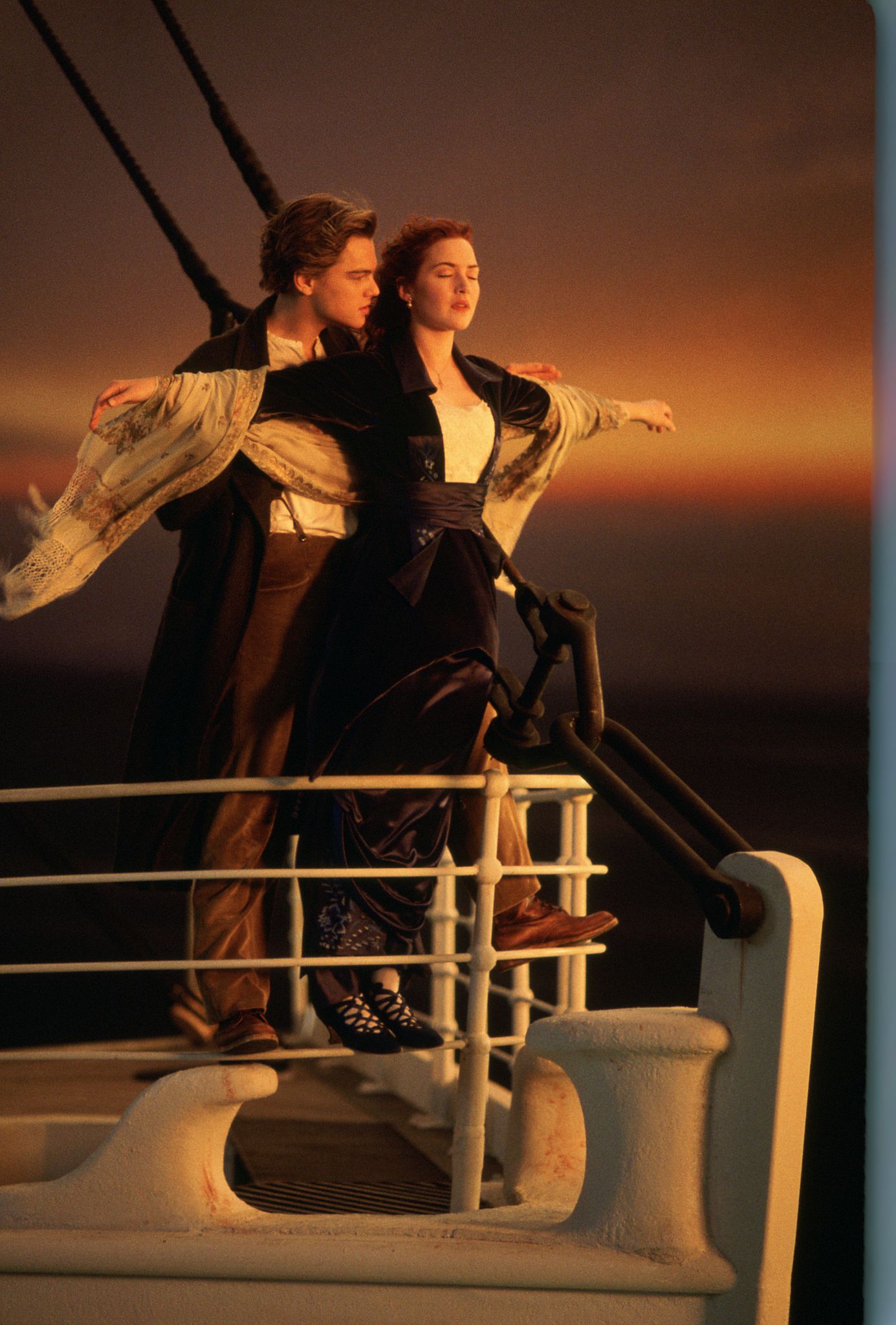 Jack e Rose scena Titanic, 1385x2048 Verticale, Telefono