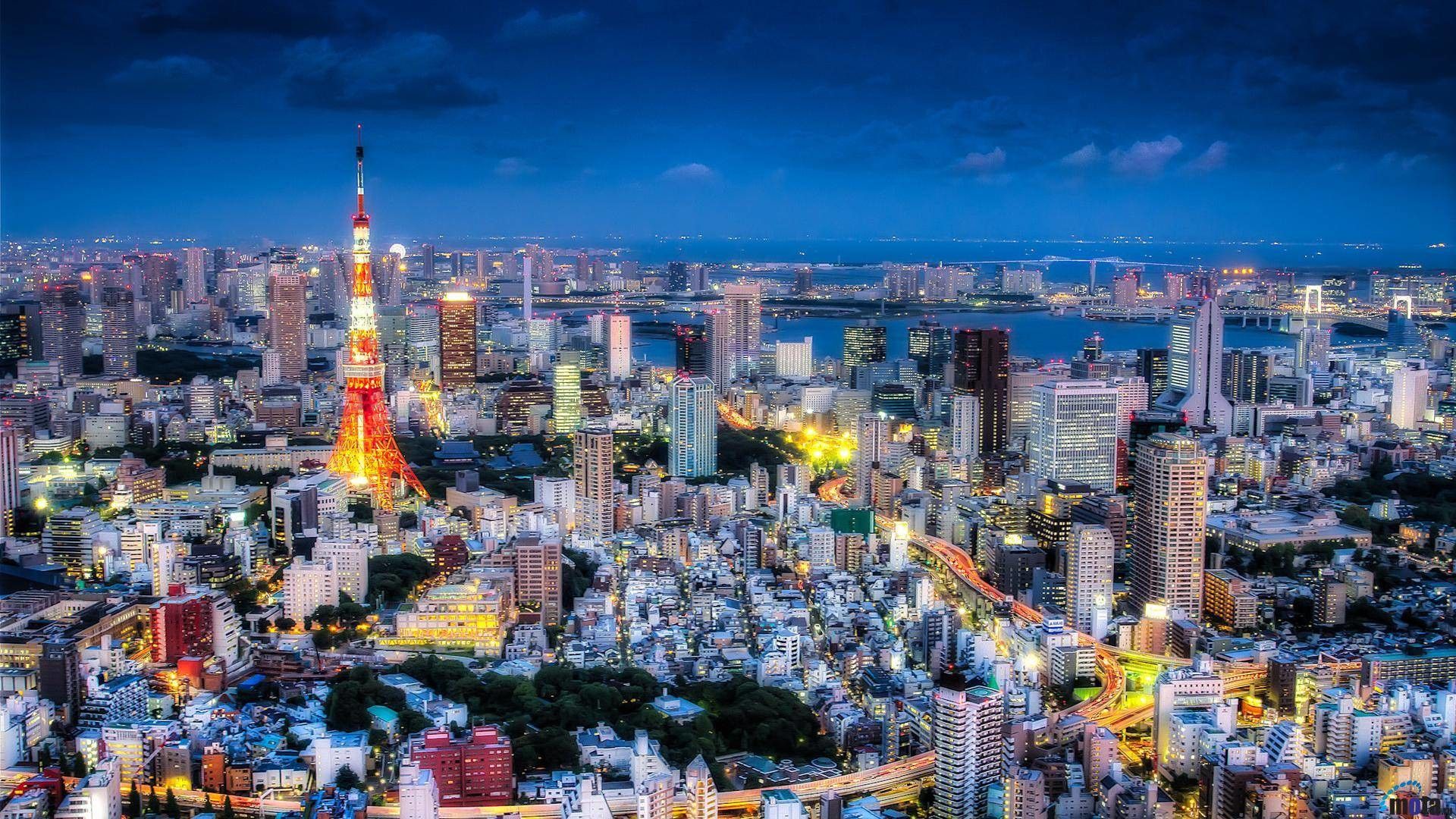 Skyline Tokyo al tramonto, 3440x1440 Ultrawide, Dual Monitor