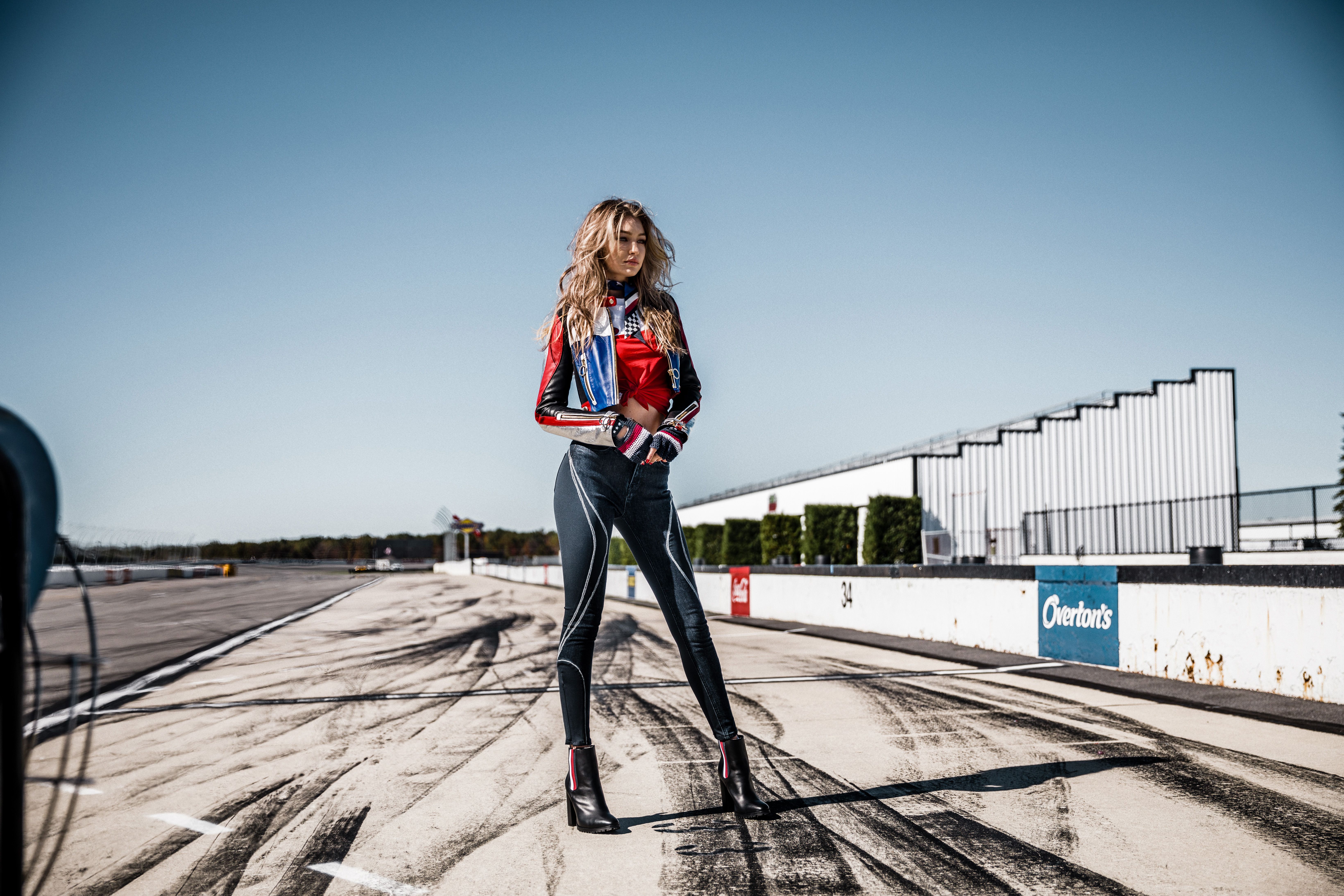 Gigi Hadid pista da corsa, 6562x4375 Ultra HD, 4K TV