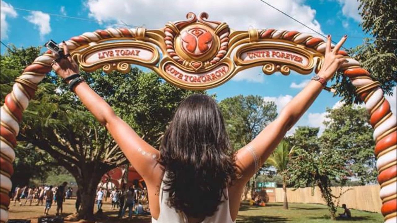 Ingresso festival Tomorrowland arco, 1280x720 720p, Laptop