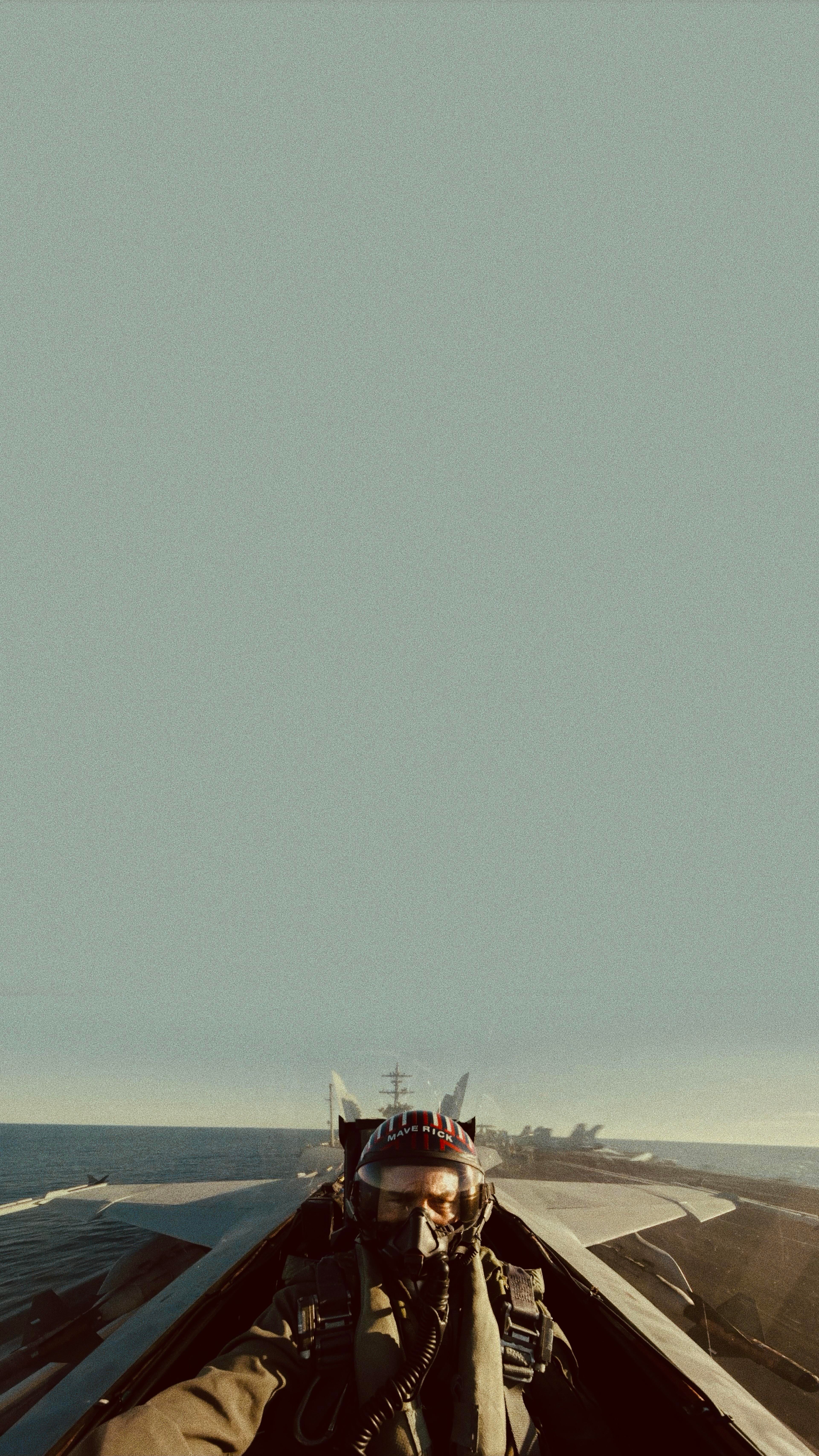 Pilota jet caccia cielo, 3840x6827 Verticale, Mobile