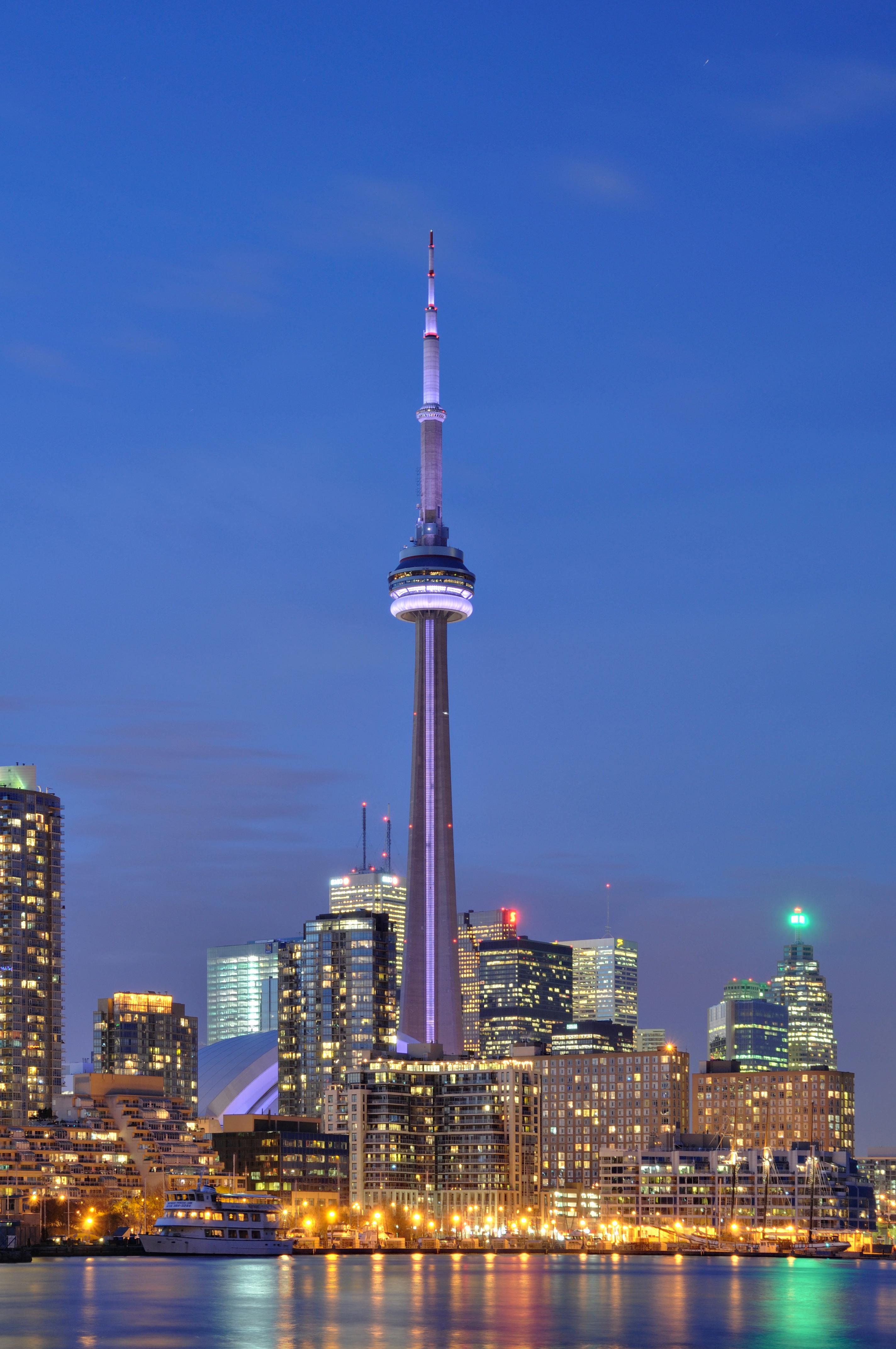 CN Tower skyline Toronto notte, 2848x4288 Full HD Verticale, Smartphone