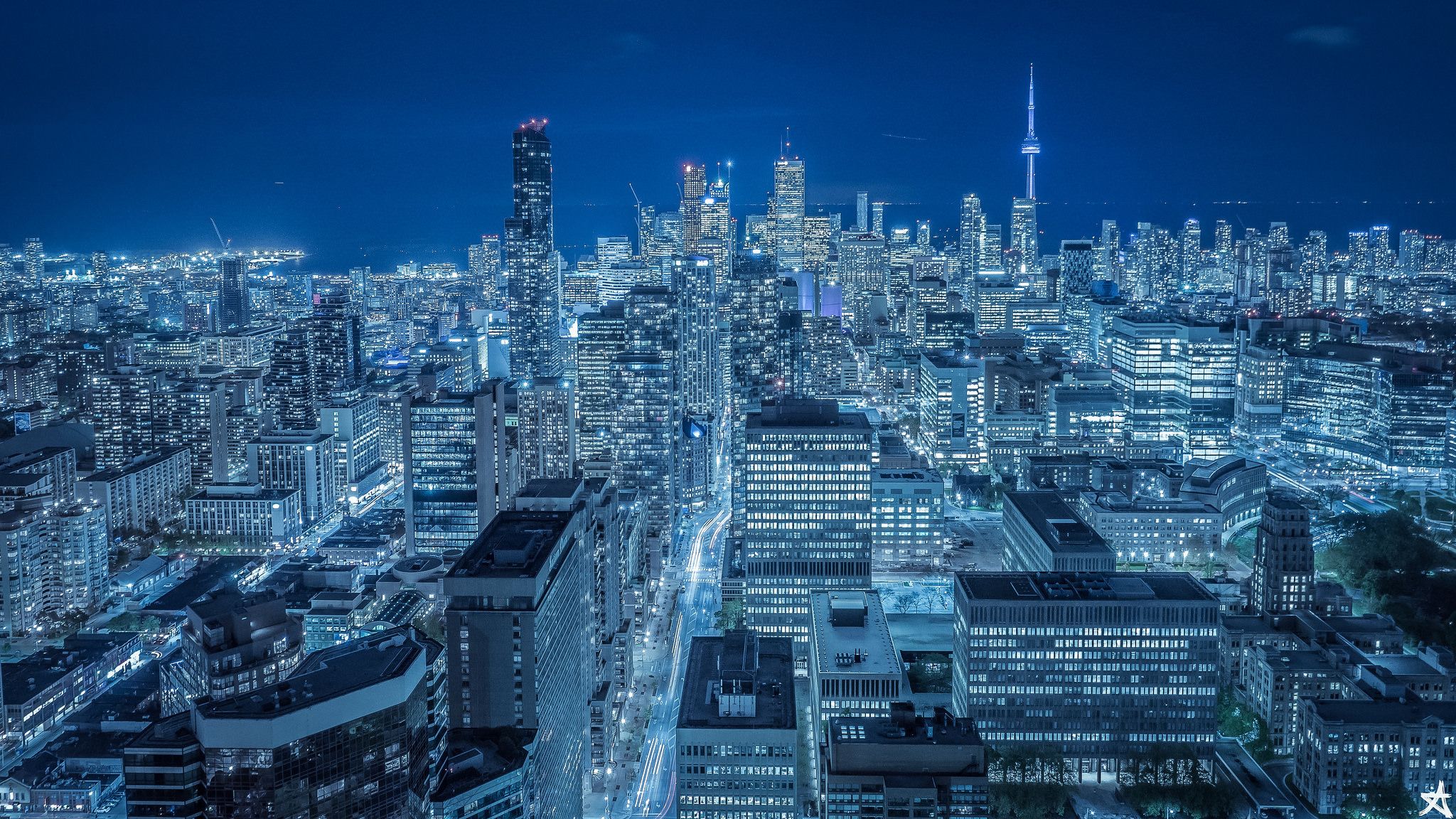 Skyline notturno di Toronto, 2048x1152 Hi-Res, Desktop