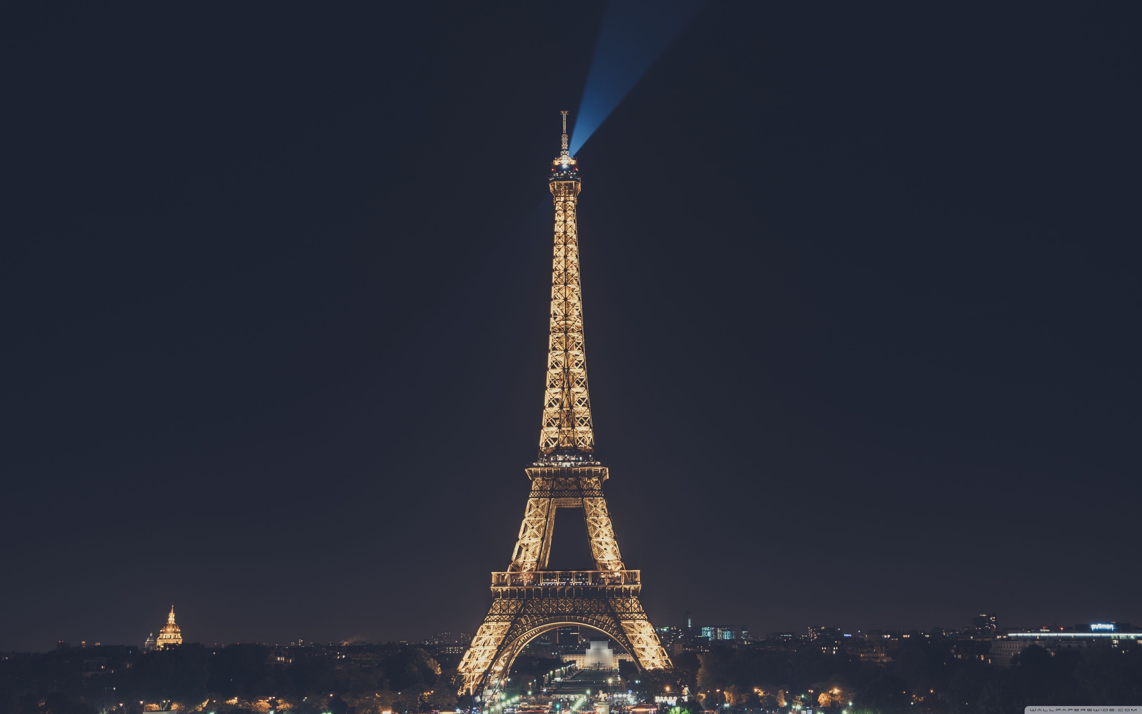 Torre Eiffel illuminata di notte, 3840x2400 4K, Desktop 4K