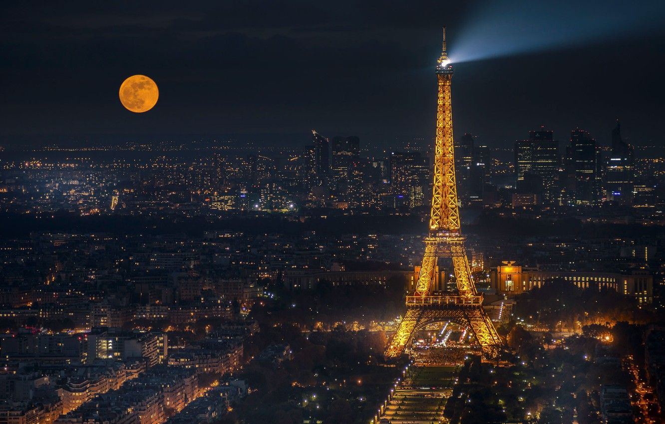 Torre Eiffel notturna con luna, 1332x850 HD, Desktop