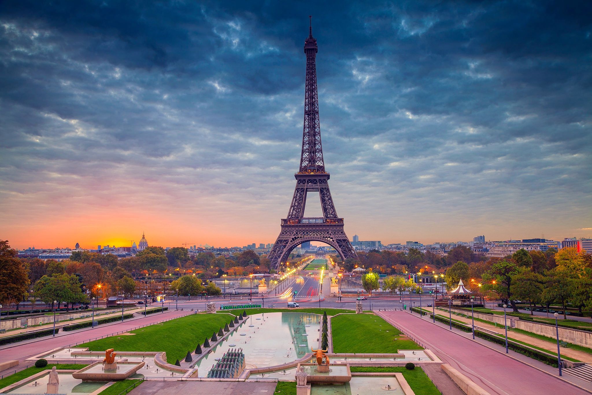Torre Eiffel al tramonto, 2048x1365 2K, Desktop