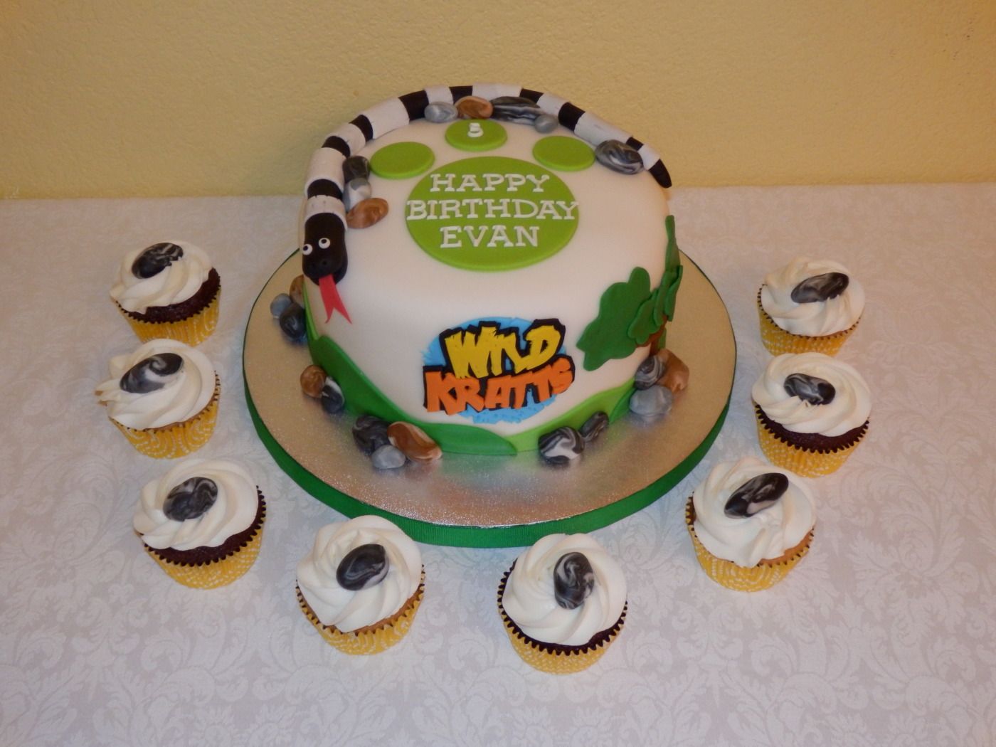 Torta cascata Wild Kratts, 900x1636 Verticale, Xiaomi
