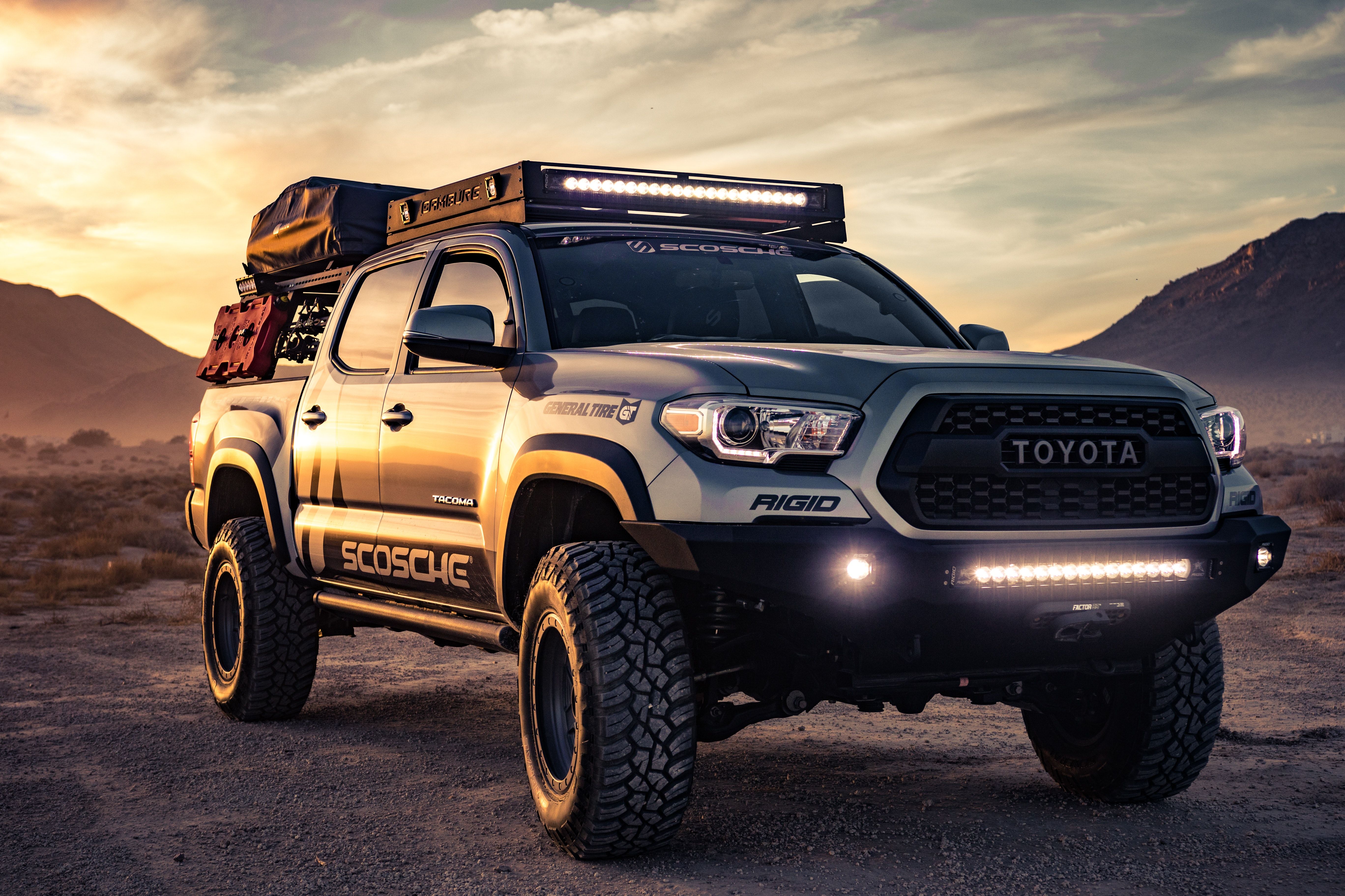 Toyota Hilux nera pickup, 2000x1202 alta risoluzione, Desktop