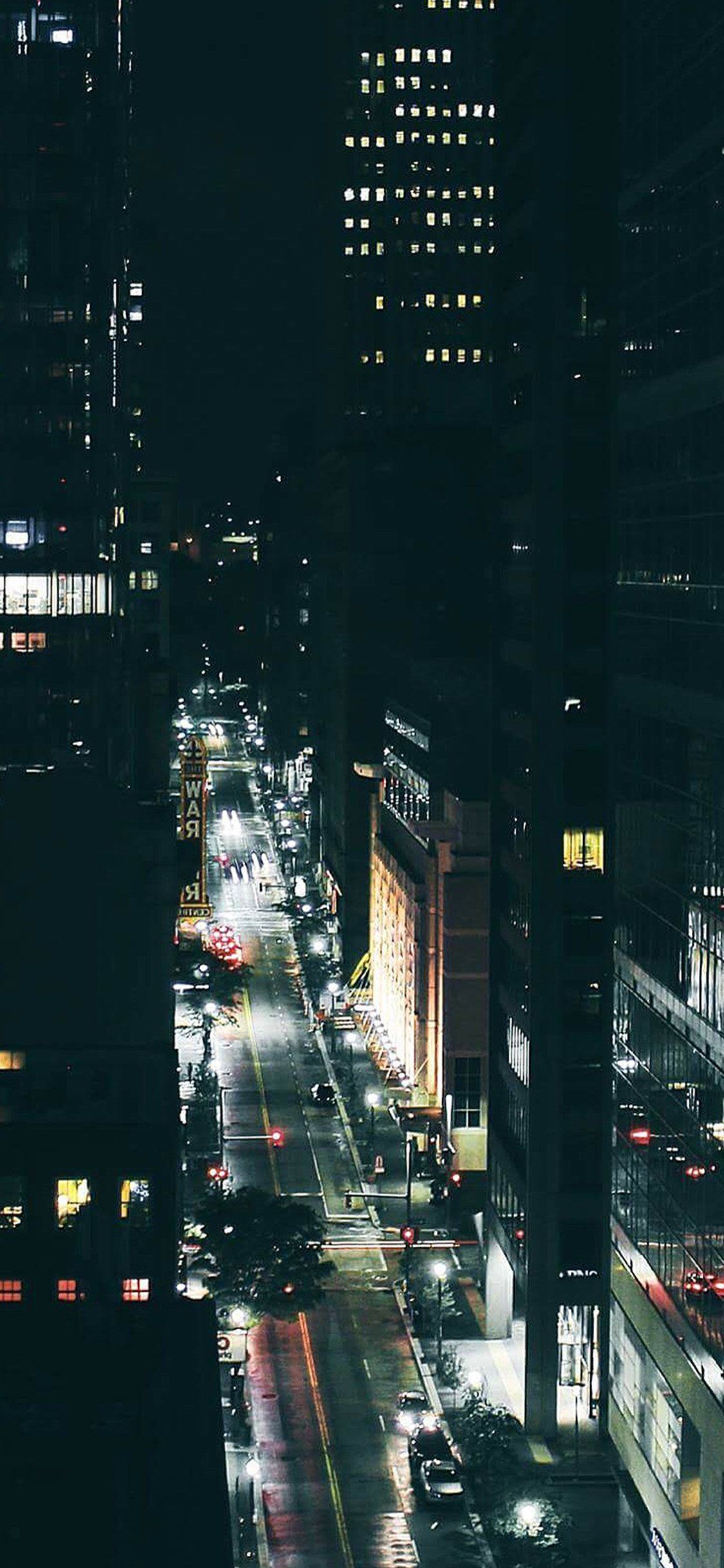 Traffico notturno città, grattacieli, 1125x2436 Verticale, Mobile