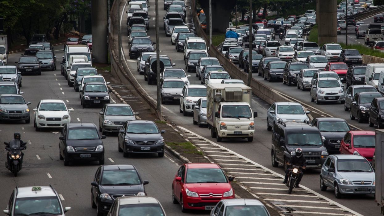 Traffico congestionato di auto, 1244x700 HD, Laptop