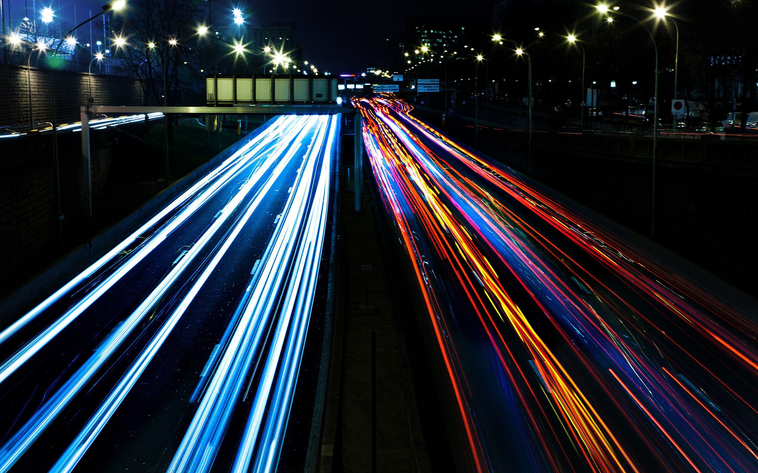 Scie luminose traffico notturno, 2560x1600 2K+, MacBook Pro