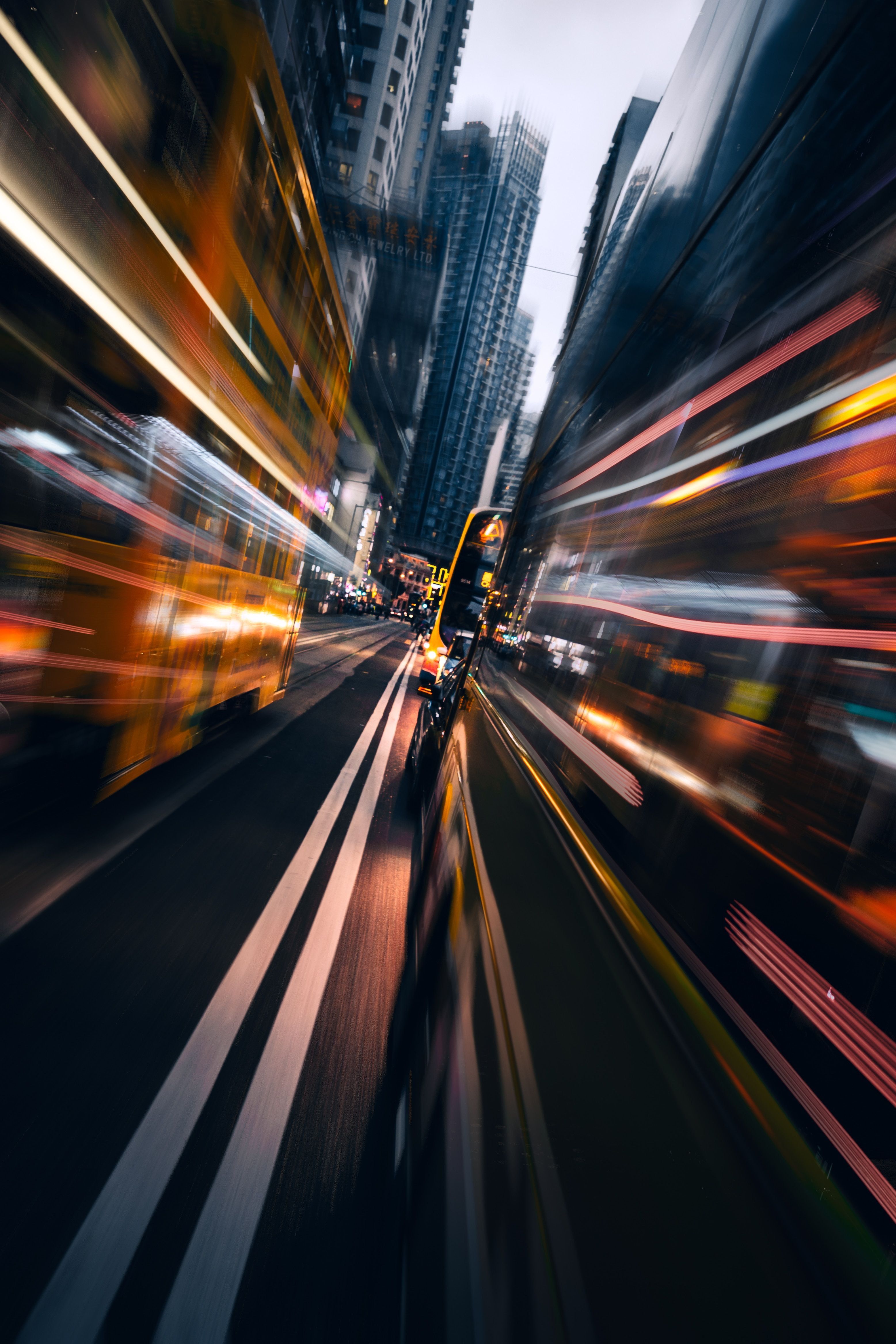 Traffico città luci sfocate, 3113x4670 Verticale, Telefono