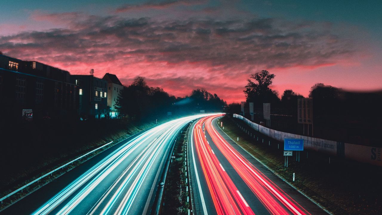 Autostrada notturna con scie luminose, 1280x720 HD, PC Desktop