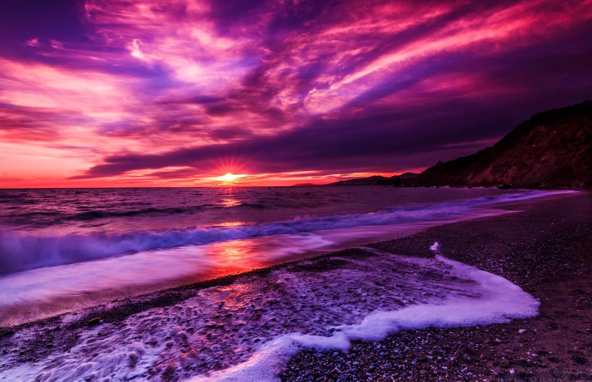Tramonto viola sulla spiaggia, 2048x1324 2K, iMac
