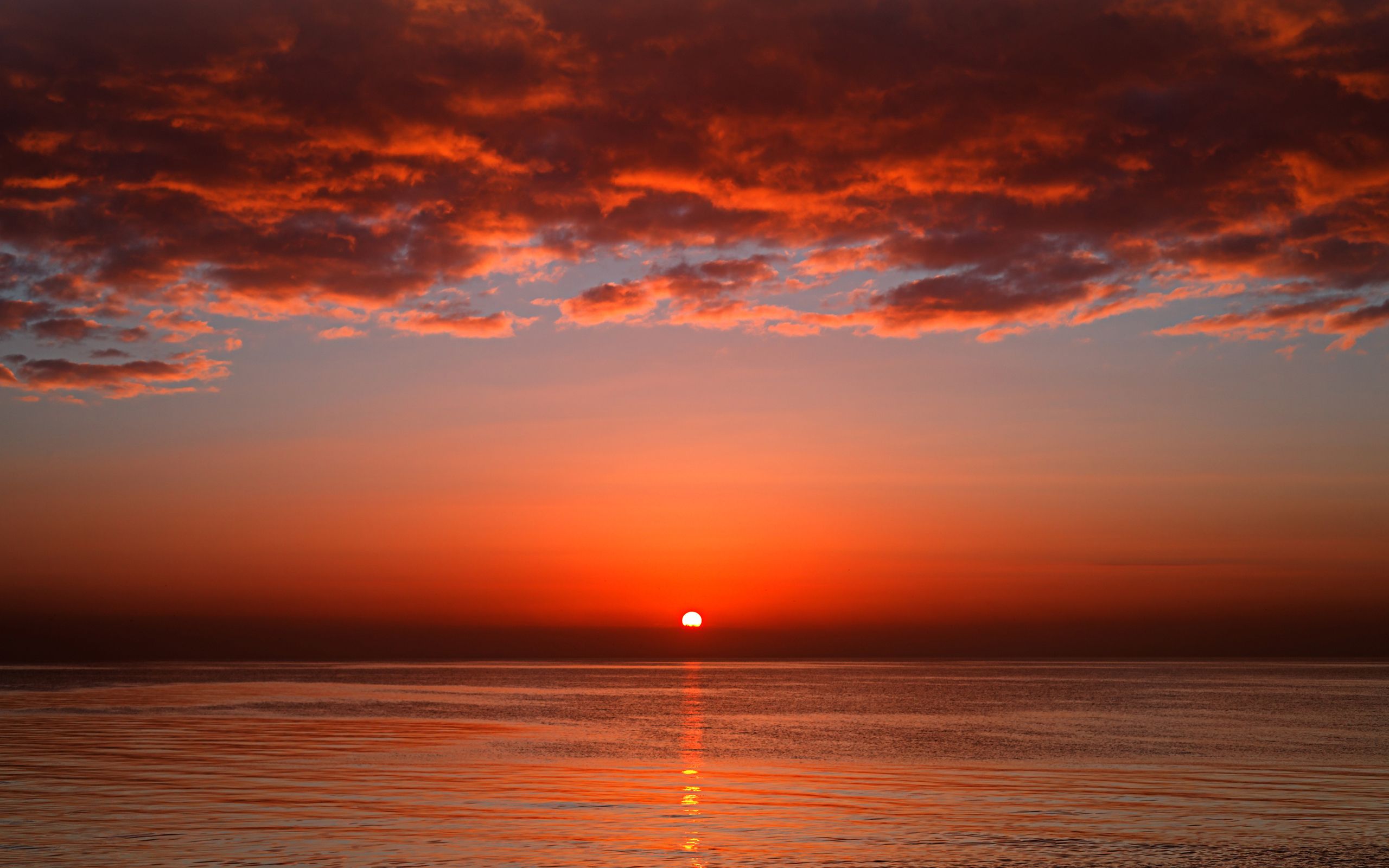 Barca al tramonto sul mare, 2560x1440 QHD, Laptop