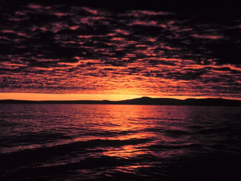 Tramonto sul mare, cielo rosso, 1024x768 HD, Desktop