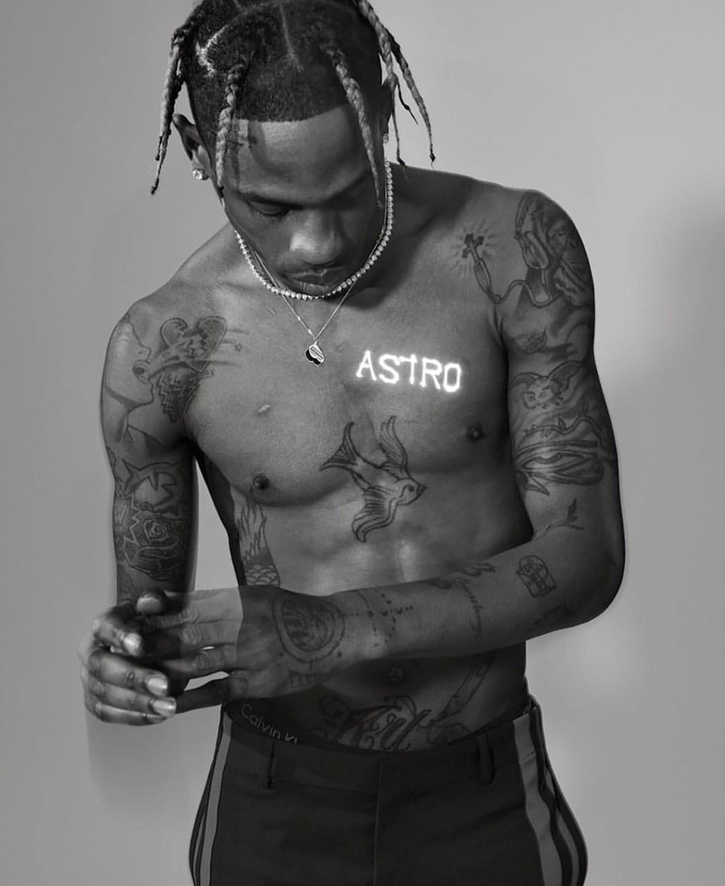 Travis Scott collana Astro, 1048x1280 Full HD Verticale, Smartphone