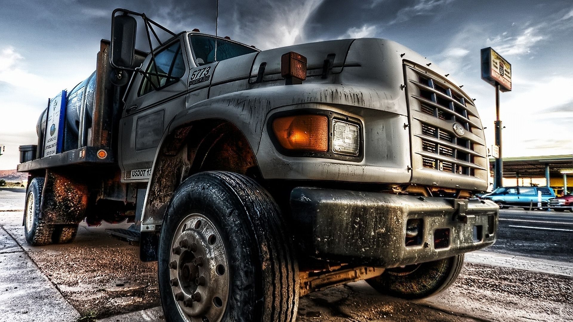 Camion Ford cisterna vintage, 1920x1080 1080p, Laptop