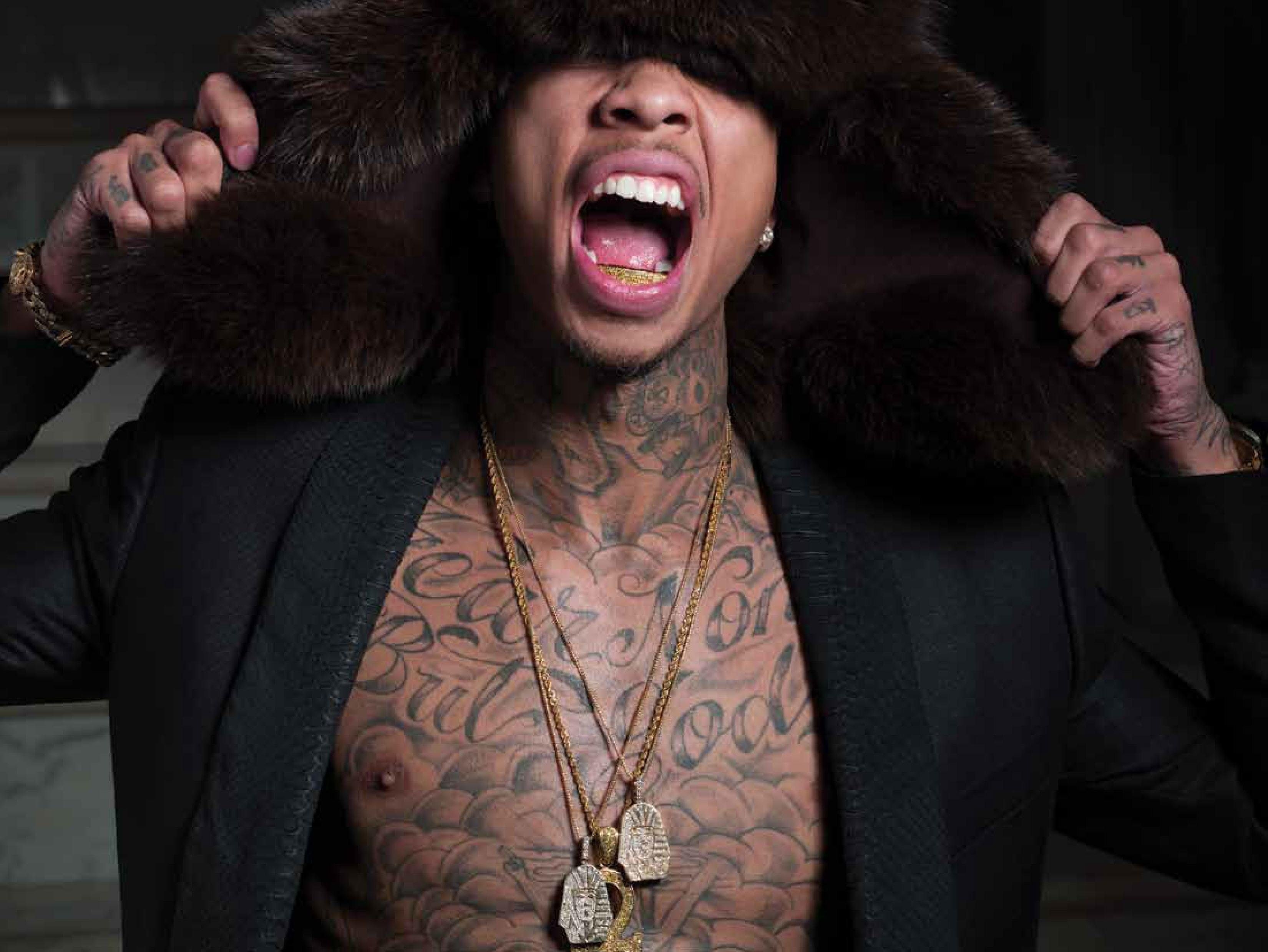 Rapper Tyga con giacca pelliccia, 3300x2479 WQXGA, Laptop