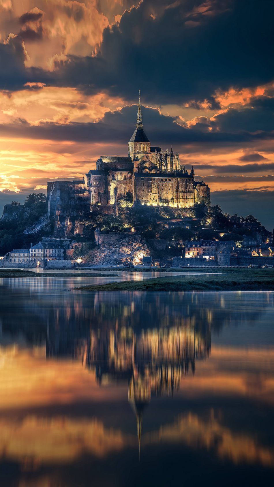 Mont Saint Michel al tramonto, 950x1689 Full HD Verticale, Smartphone