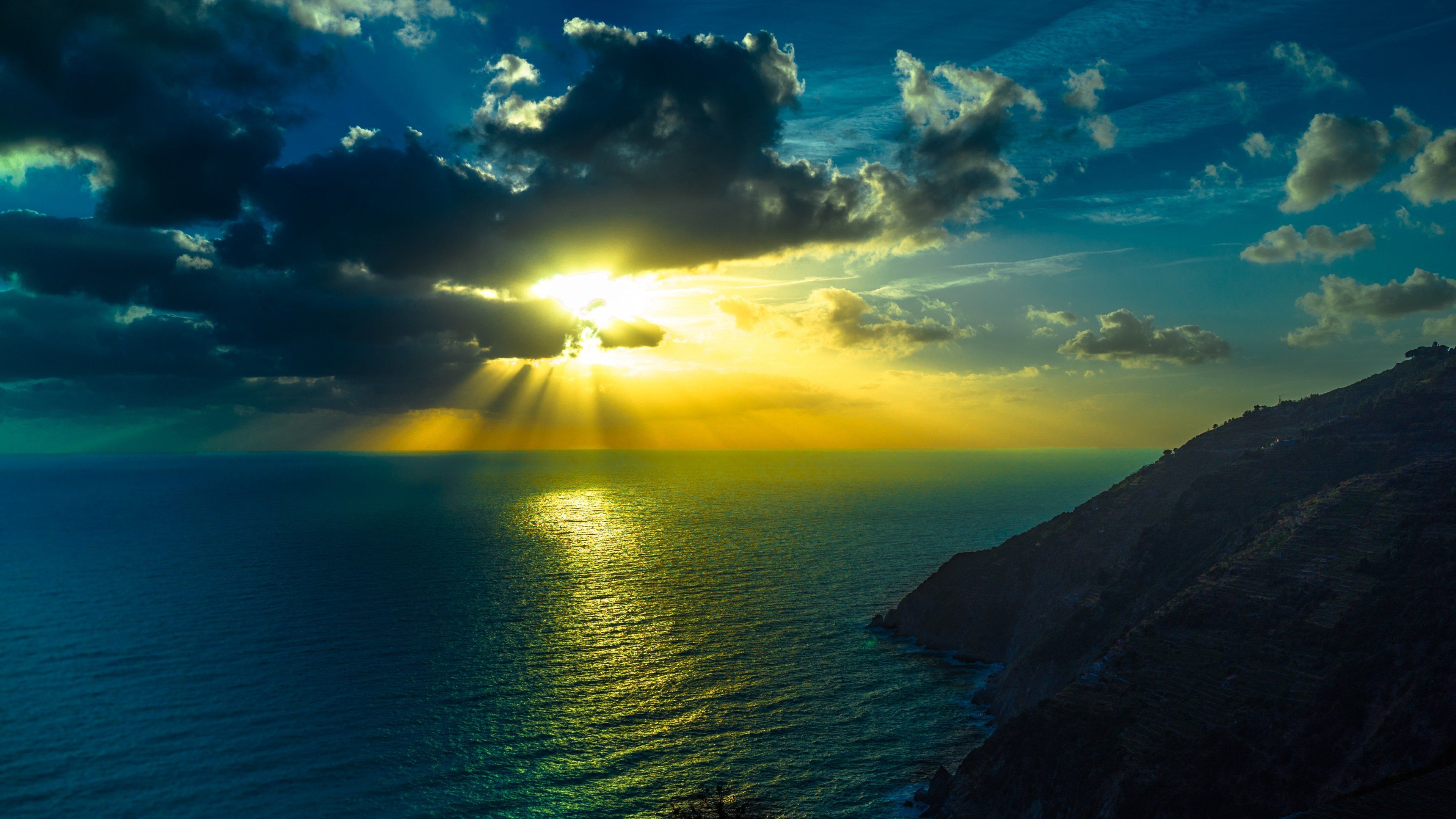 Alba sul mare con scogliera, 3840x2160 Ultra HD, Monitor 4K