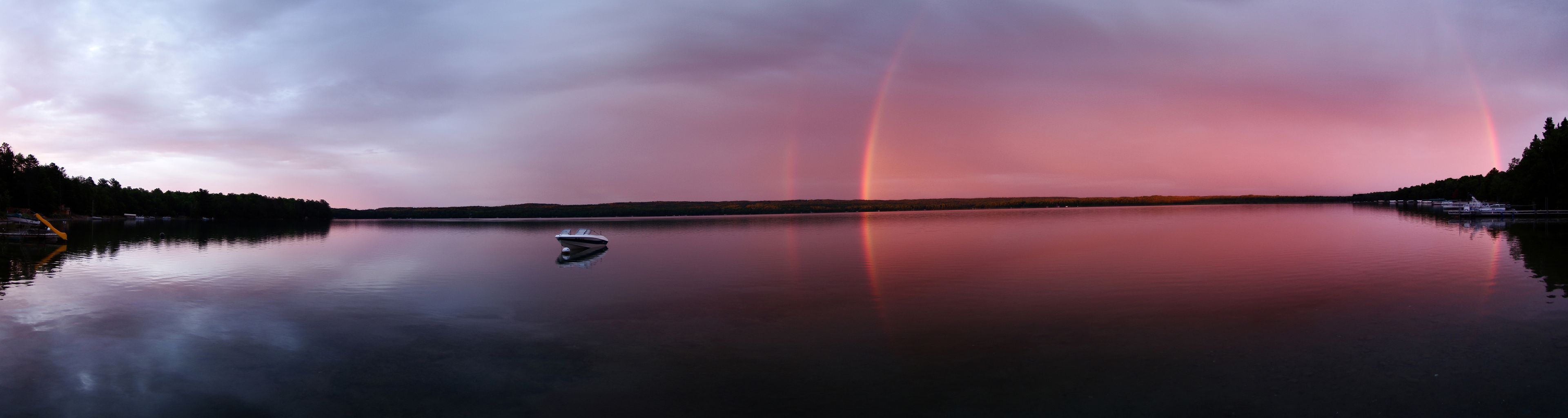 Lago con arcobaleno al tramonto, 3840x1024 Panoramico, Dual Screen