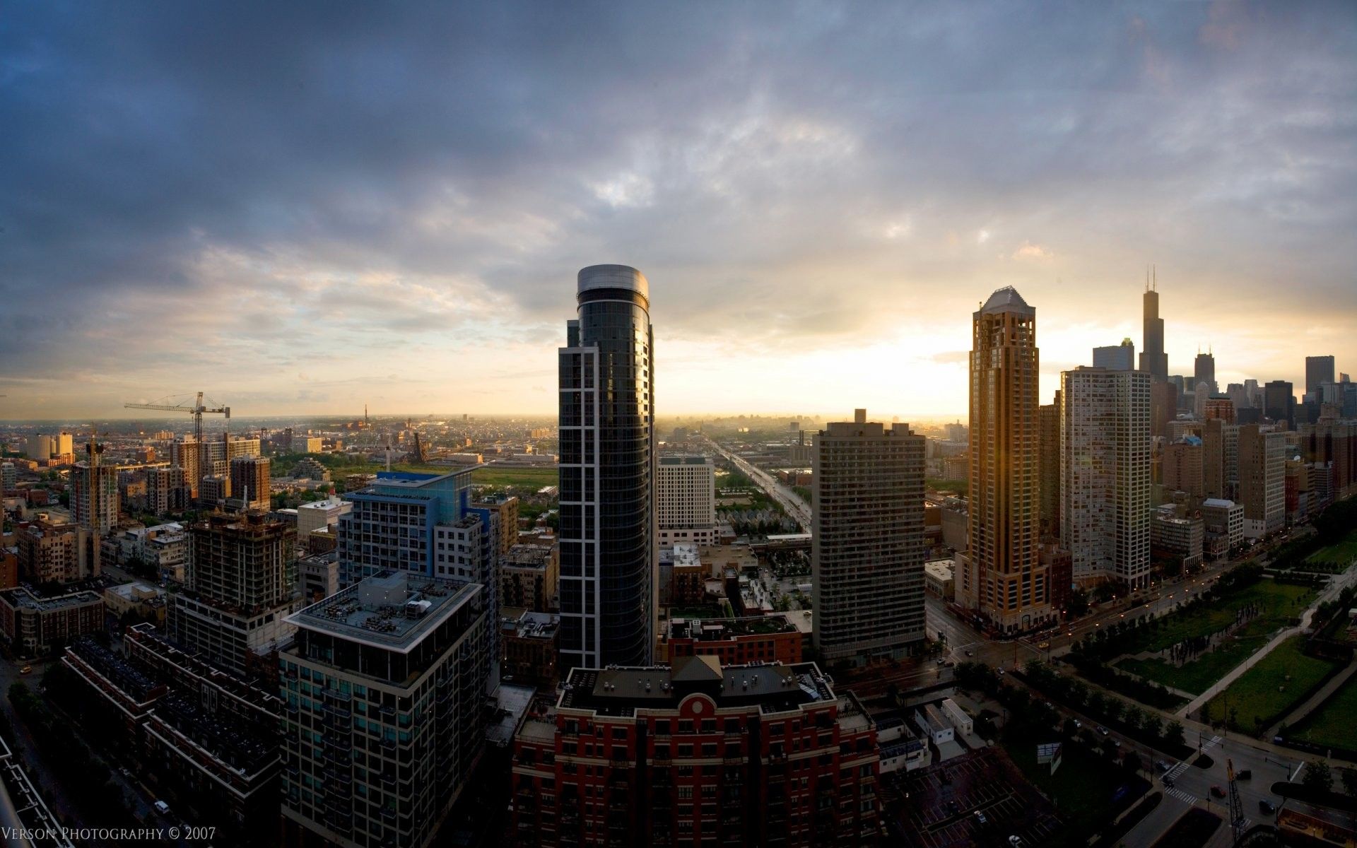 Skyline città al tramonto, 1920x1200 WUXGA, Laptop