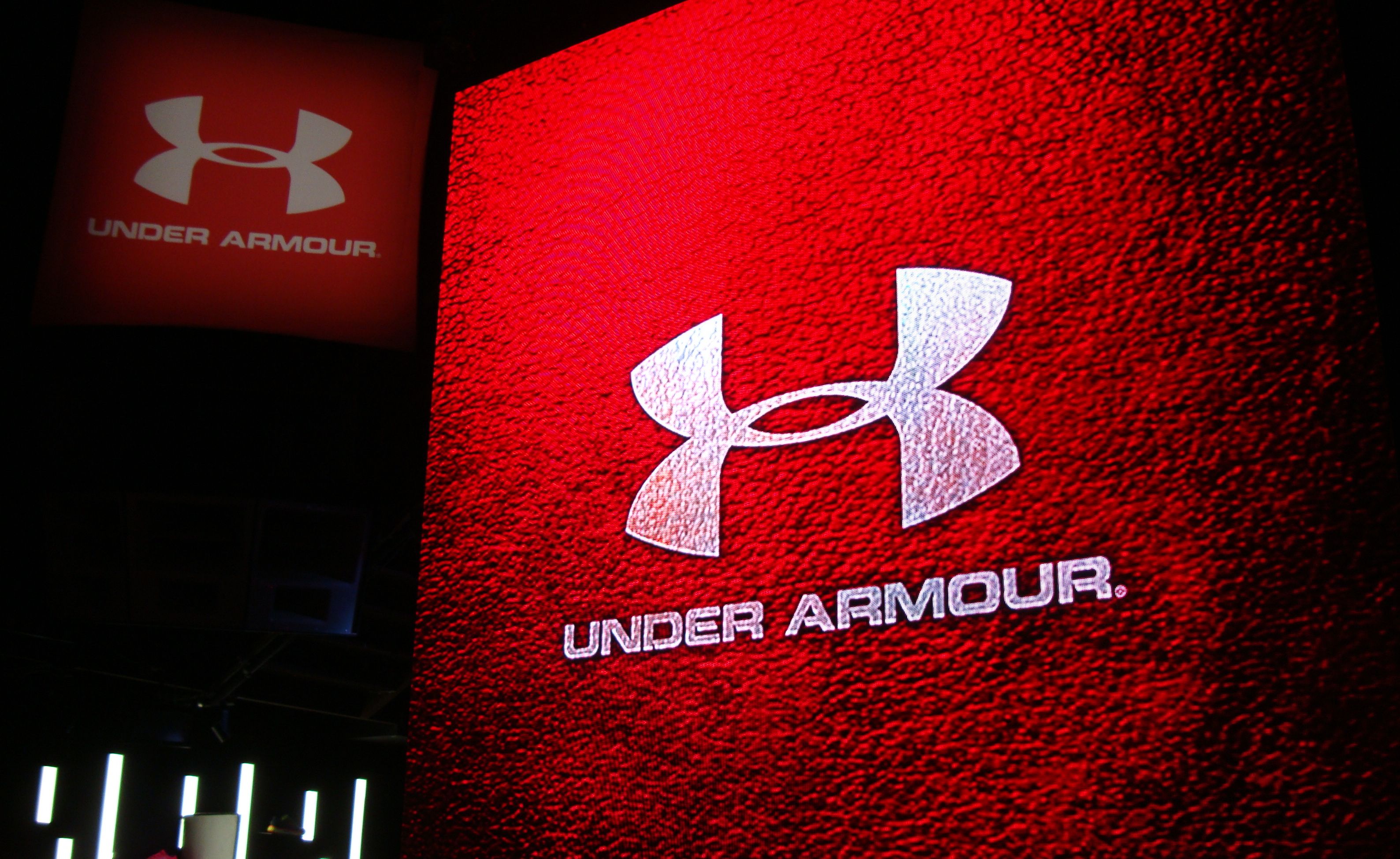 Logo Under Armour rosso, 3176x1950 WQXGA, Laptop