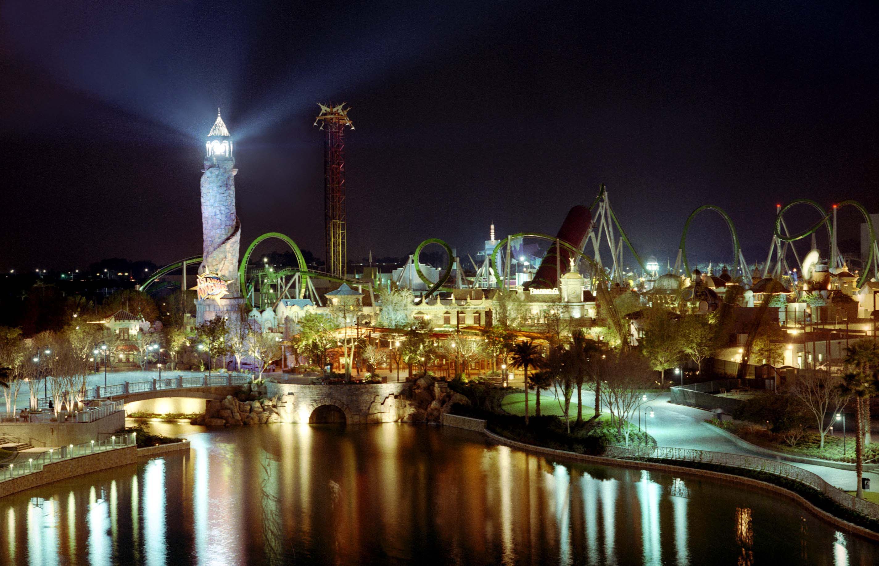 Parco a tema notturno illuminato, 2850x1835 2K+, PC