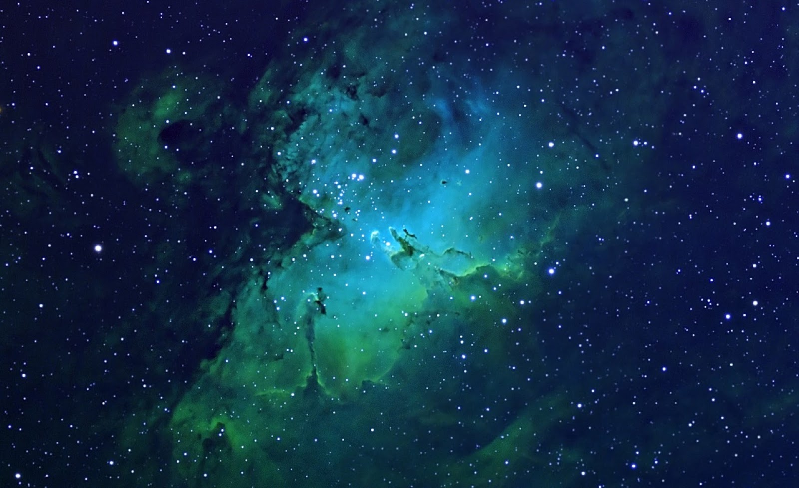 Nebulosa verde-blu con stelle, 1600x978 HD, Desktop