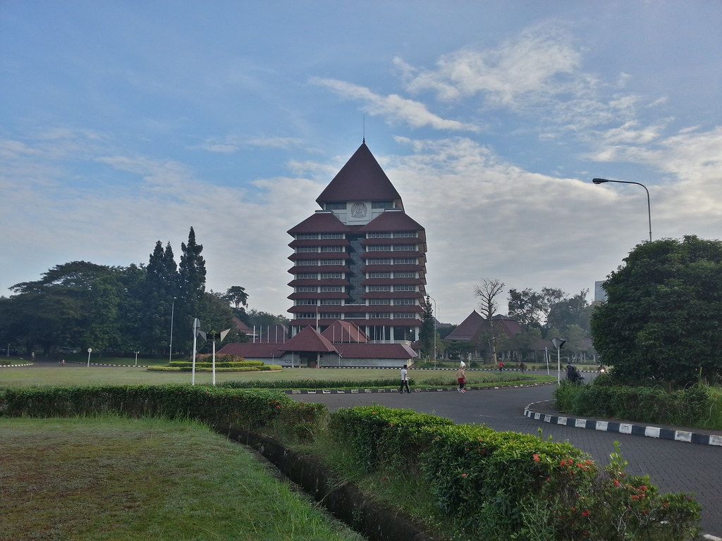 Universitas Indonesia notte lago, 1936x1296 WUXGA, Desktop