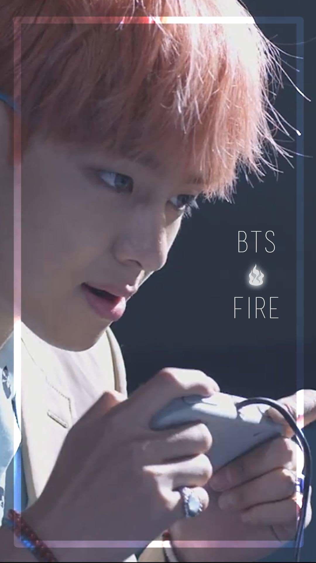 V BTS con smartphone, 1080x1920 Verticale, Mobile