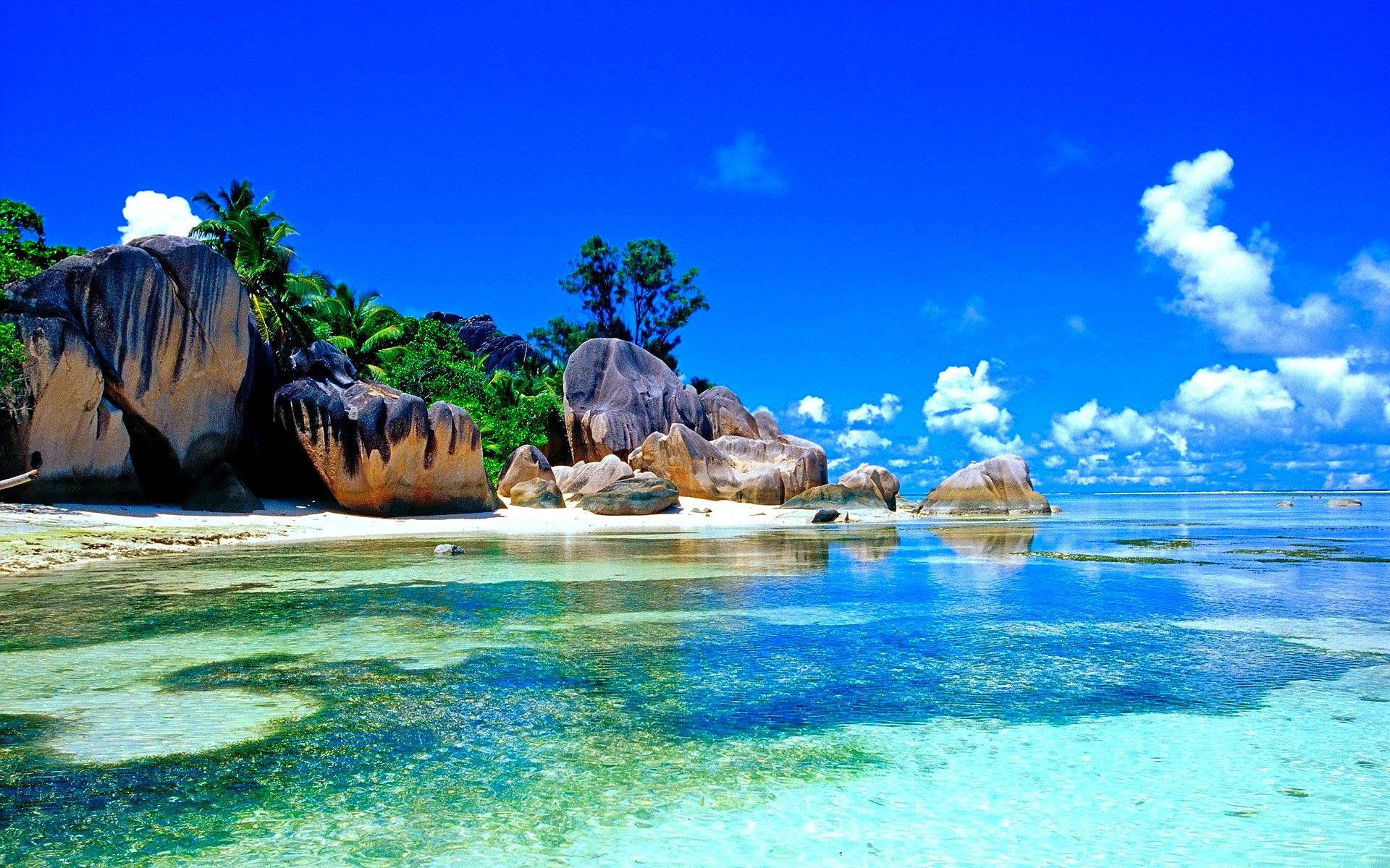 Spiaggia tropicale con rocce, 1920x1200 Full HD+, Laptop
