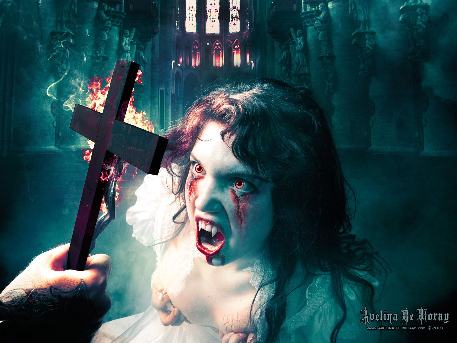 Vampira gotica con croce ardente, 1600x1200 900p, PC