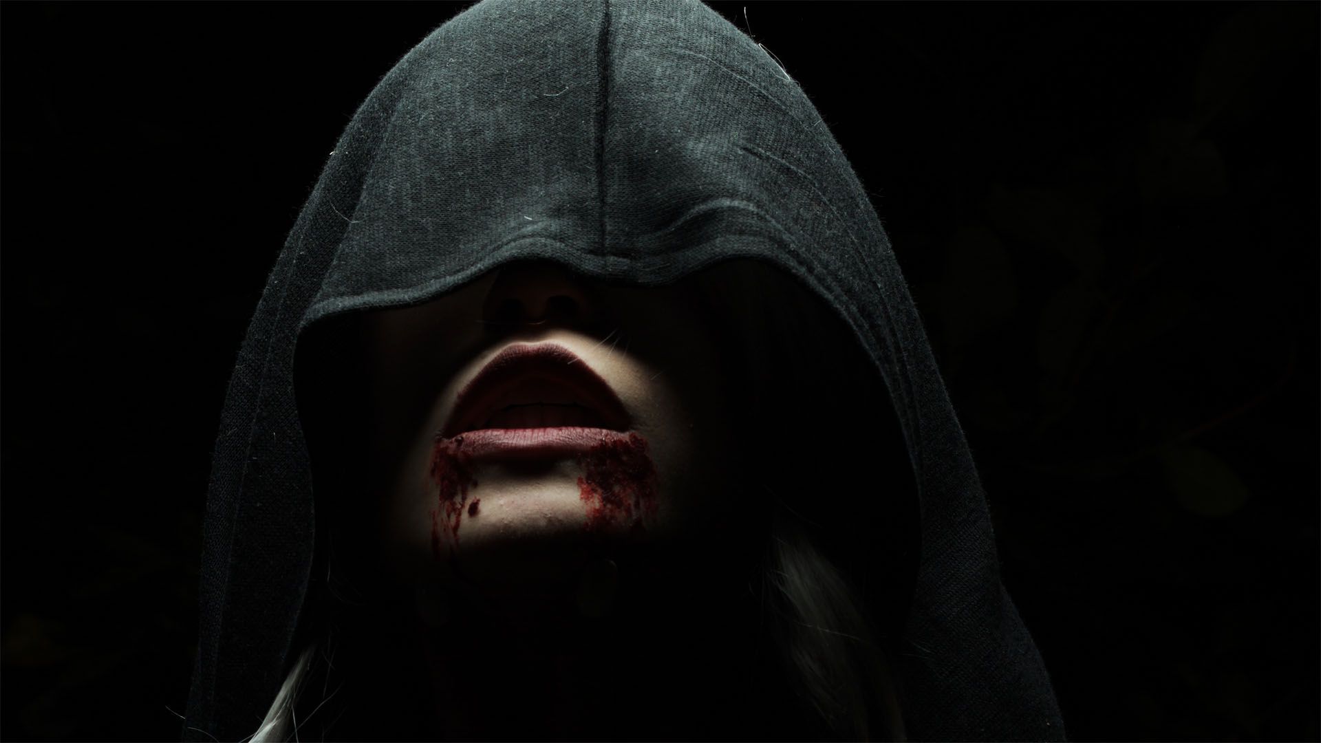 Vampiro incappucciato bocca insanguinata, 1920x1080 Full HD, Desktop