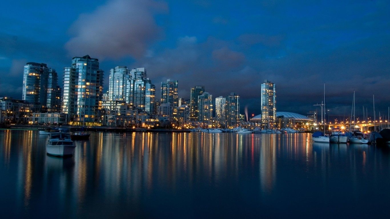 Vancouver skyline al tramonto, 1366x768 HD, Desktop