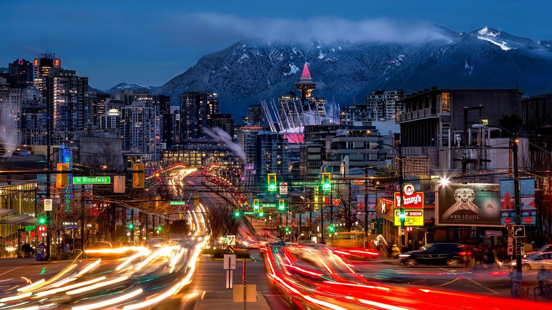 Vancouver notturna con montagne, 1920x1080 Full HD, Desktop