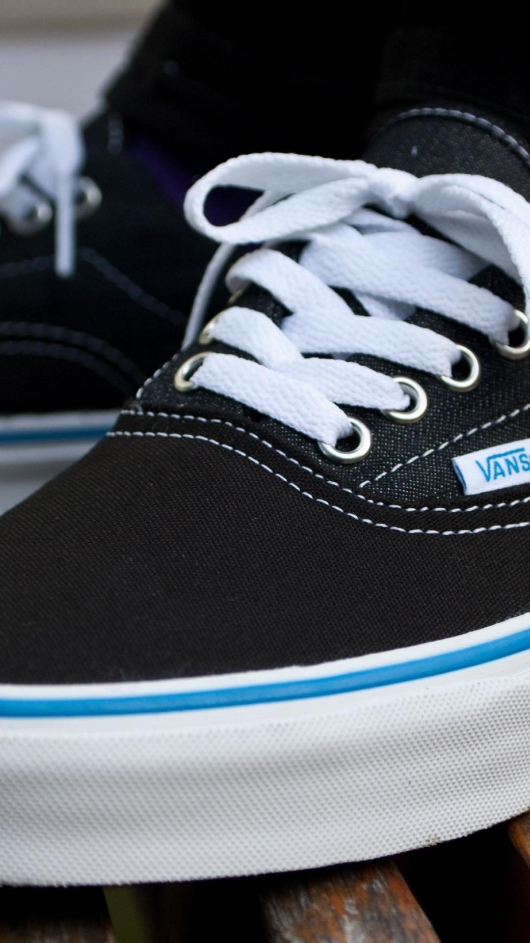 Logo Vans blu su scacchiera nera, 2000x1200 Hi-Res, Desktop