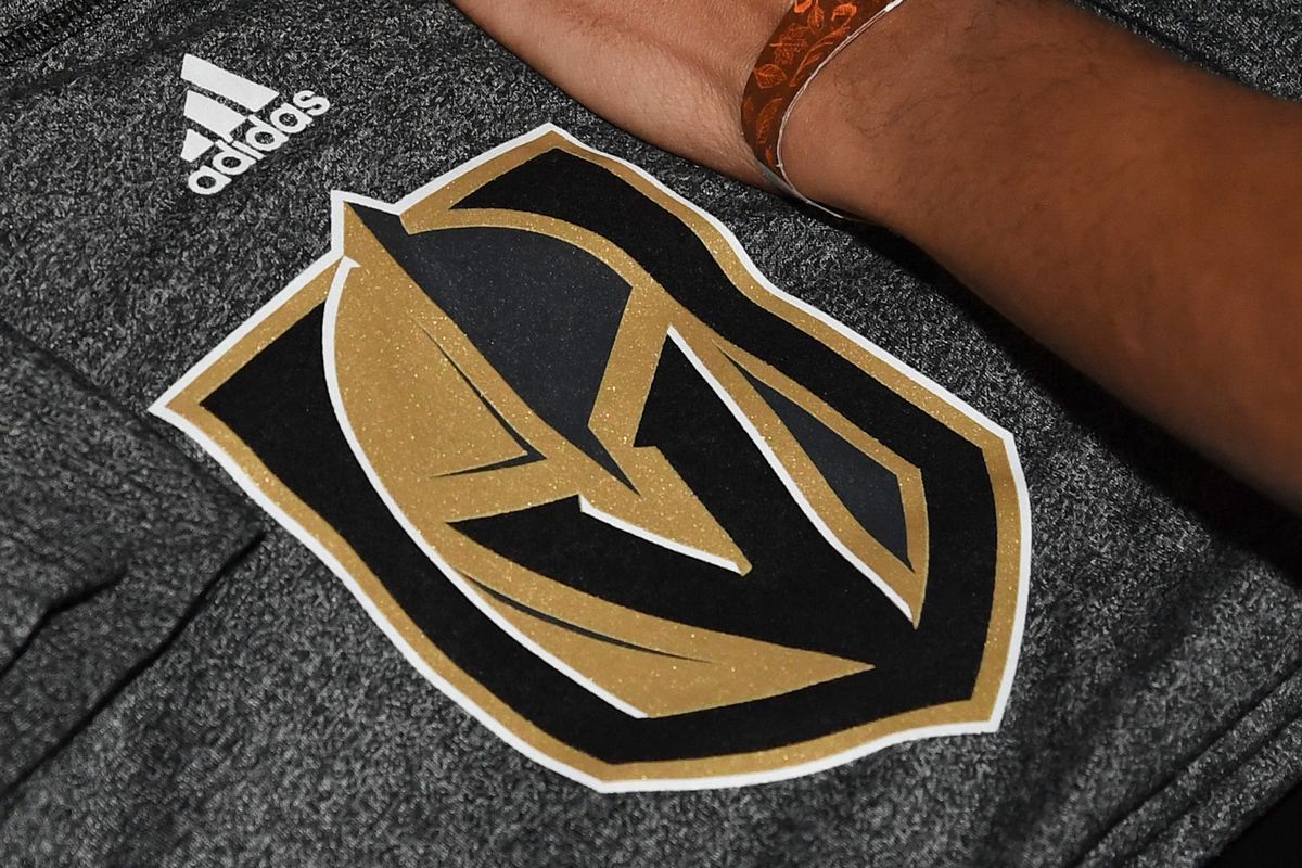 Logo Vegas Golden Knights maglia grigia, 1200x800 HD, Desktop